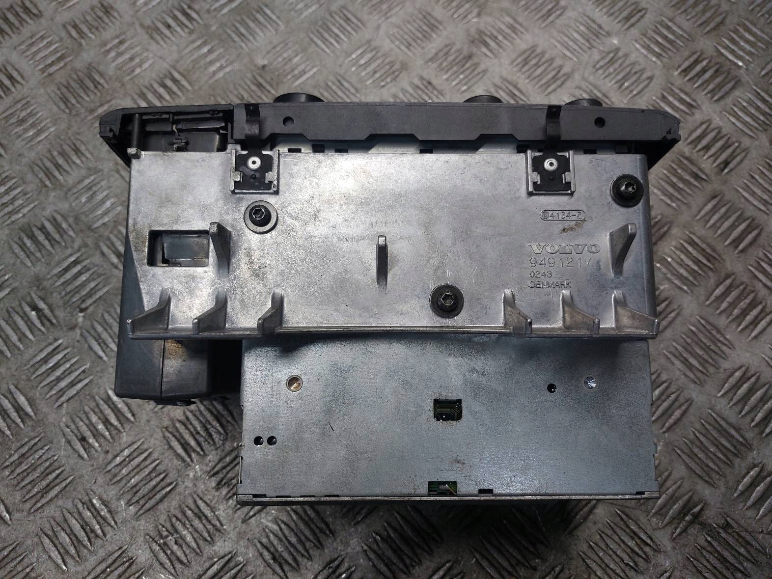 RADIO ODTWARZACZ VOLVO S80 e 9496562 9491217