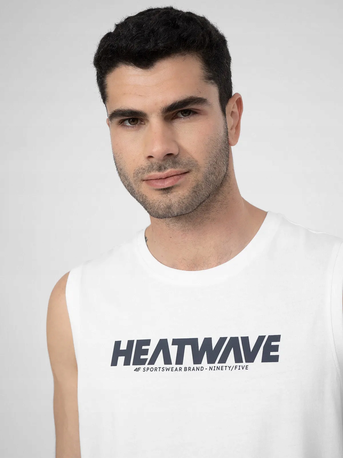 KOSZULKA MĘSKA 4F BEZRĘKAWNIK TANK TOP SS23M357 Dekolt okrągły