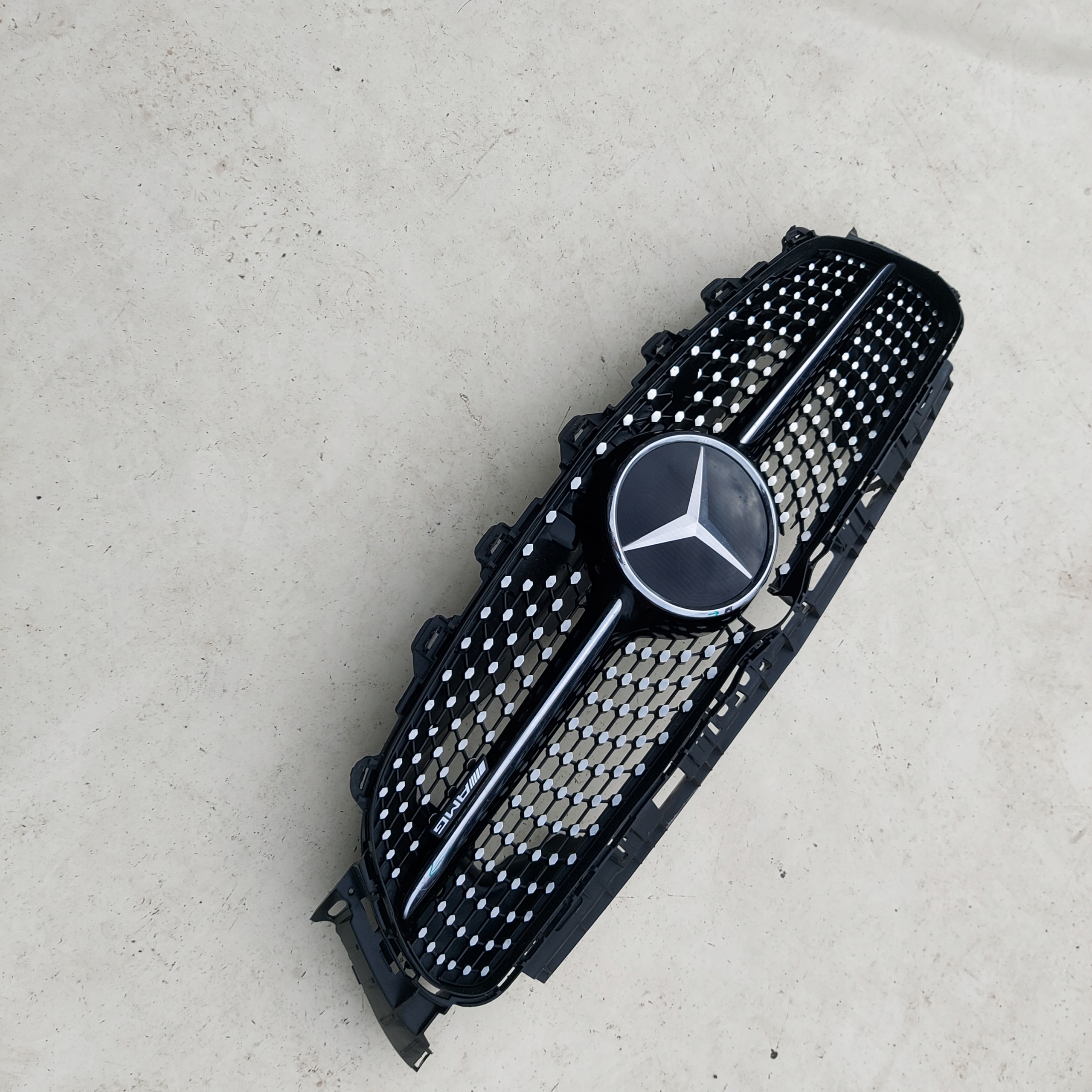 GRILL ATRAPA MERCEDES E KLASA COUPE AMG LIFT A238 Producent części Mercedes-Benz OE