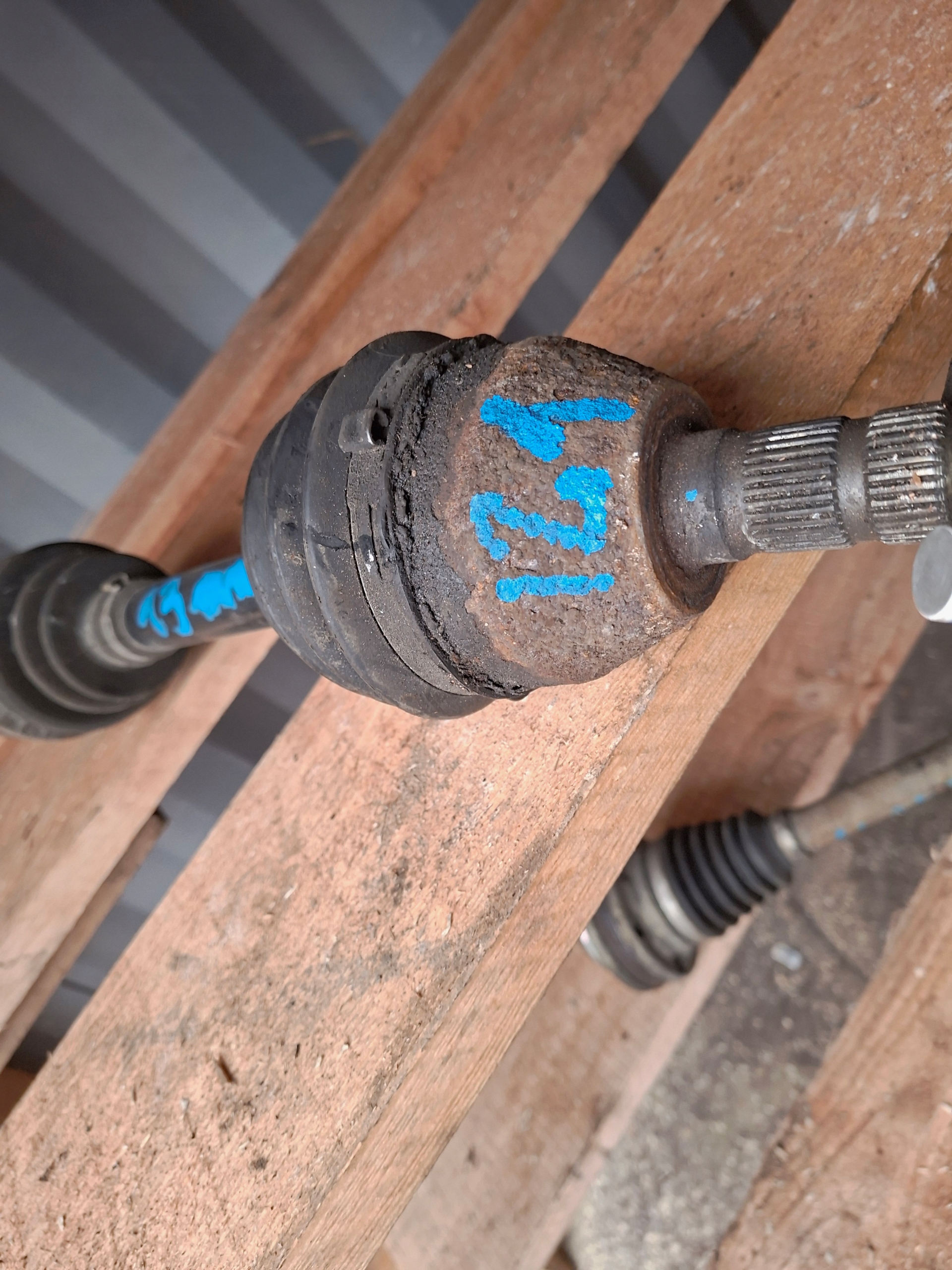 semi-axis left short. OPEL ASTRA H 1.3 CDT