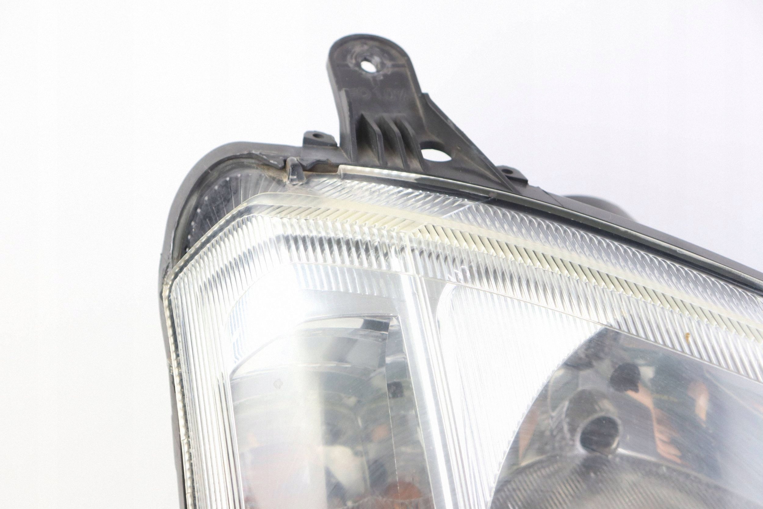 OPEL MERIVA A light front right front XENON 93321055 EUROPA