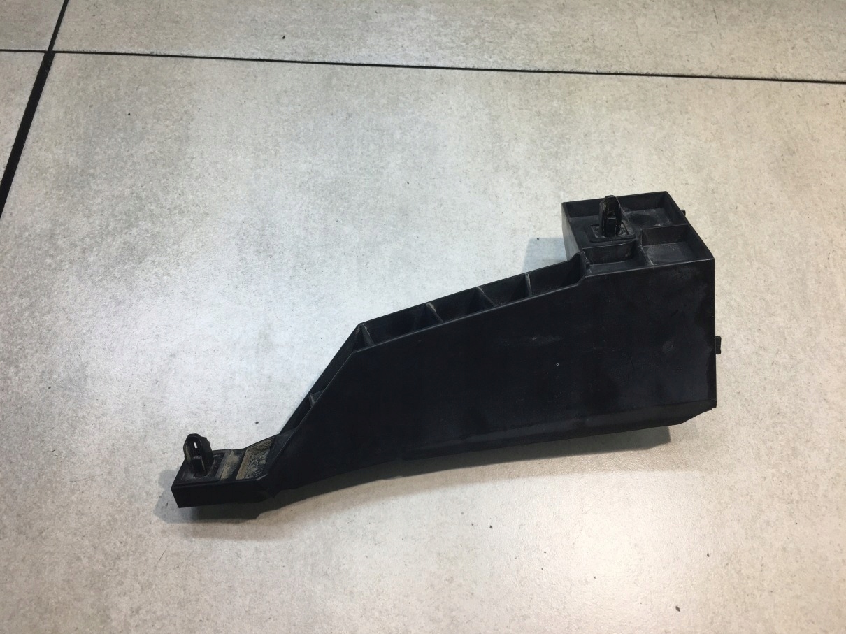 bumper bracket right rear part SUZUKI GRAND VITARA II