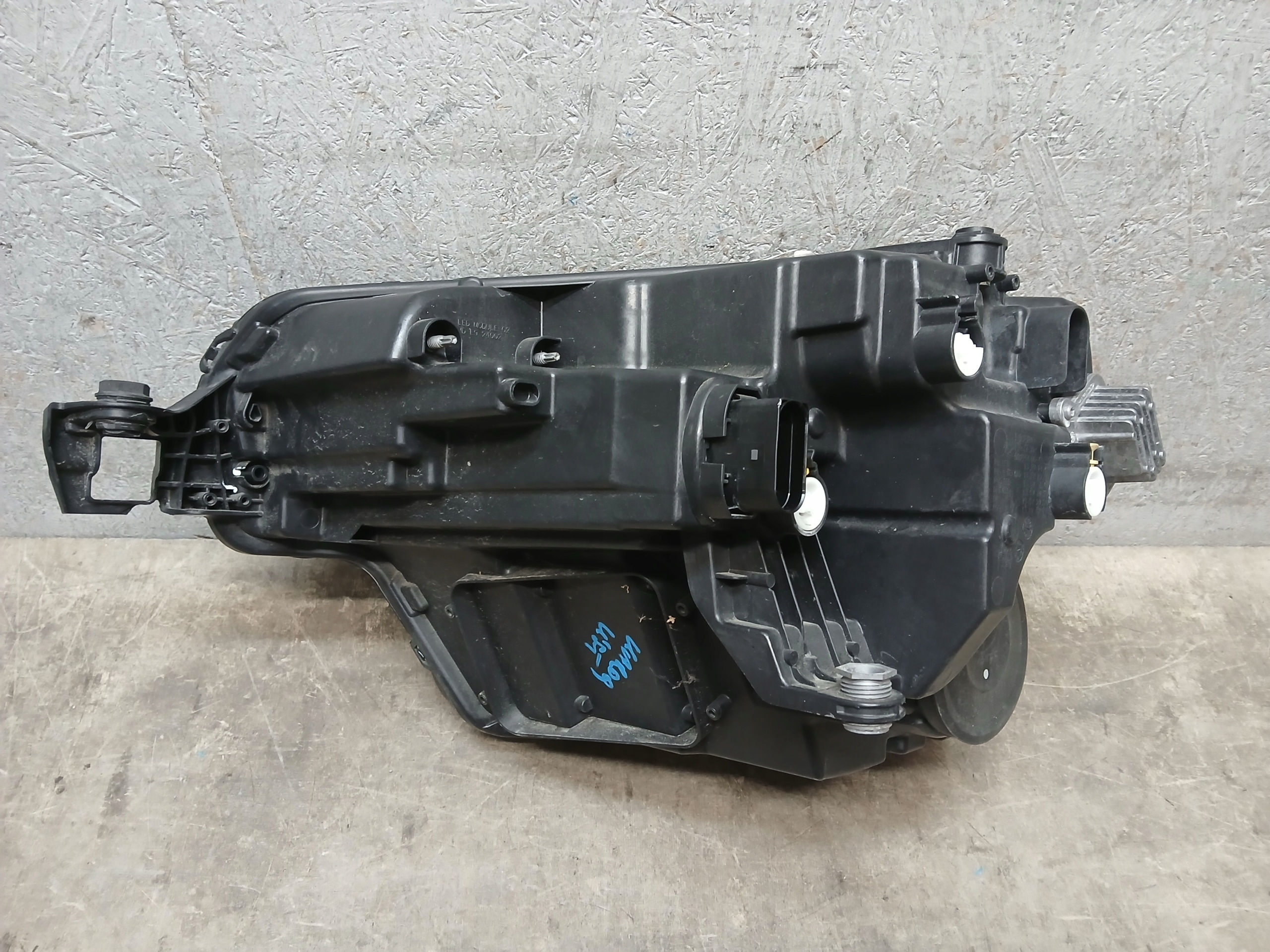light front right SKODA KAROQ LIFT FULL LED 57B 57B941010