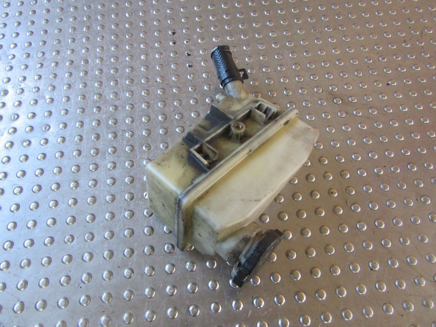 SRX I 3 6i 2005 ZBIORNICZEK PLYNU WSPOMAGANIA Car type 4x4 SUV Passenger cars