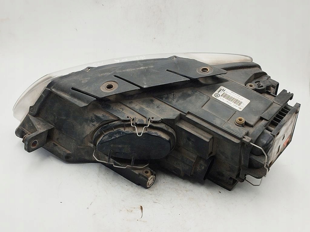VW Passat B6 light right front front Bi xenon skretna 3C0941754G