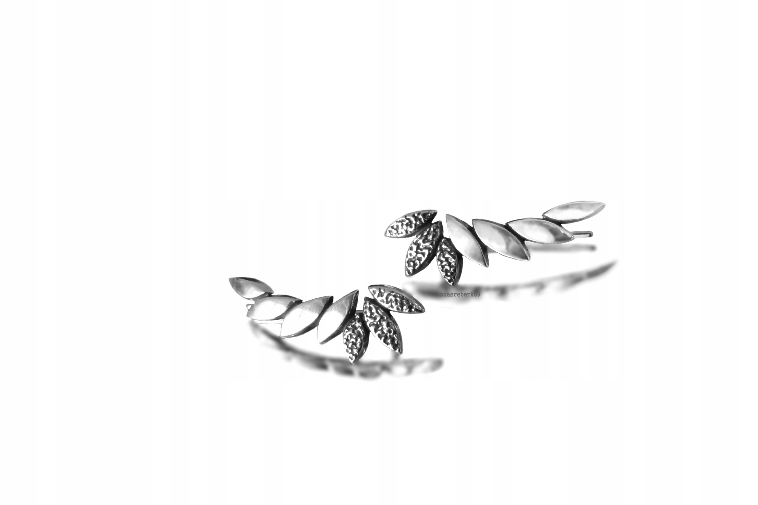 

925 Srebrne Kolczyki Nausznice Błyszczące Liście