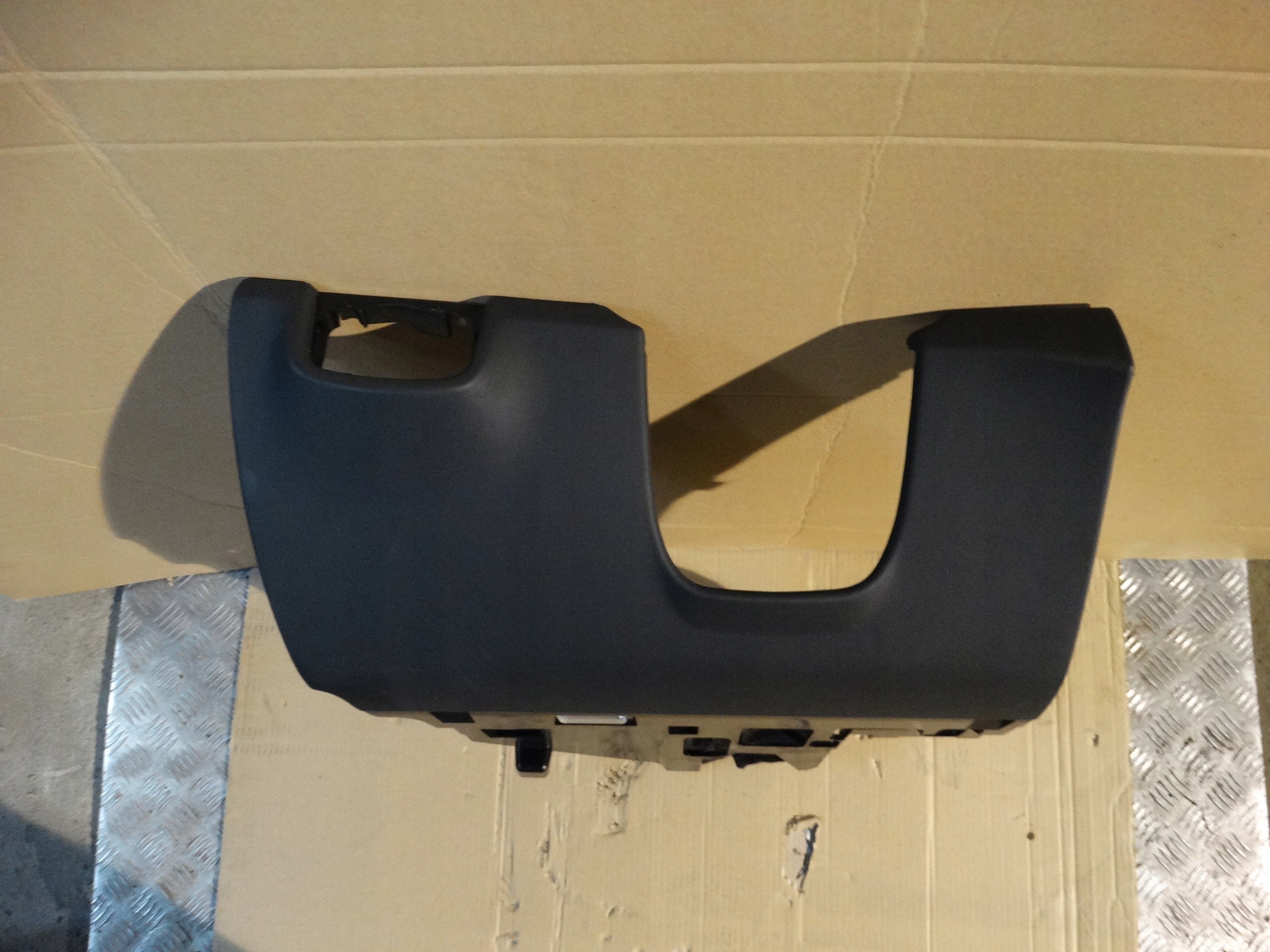 parfait état couverture plage arrière console cuir AUDI A8 D4 1