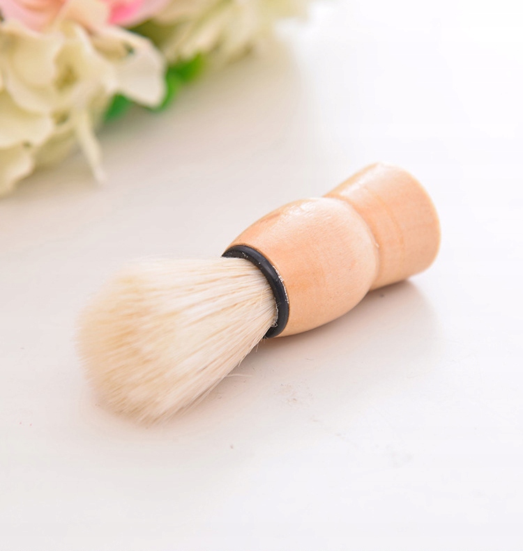 PĘDZEL DO GOLENIA KLASYCZNY DREWNIANA RĄCZKA Materiał uchwytu drewno