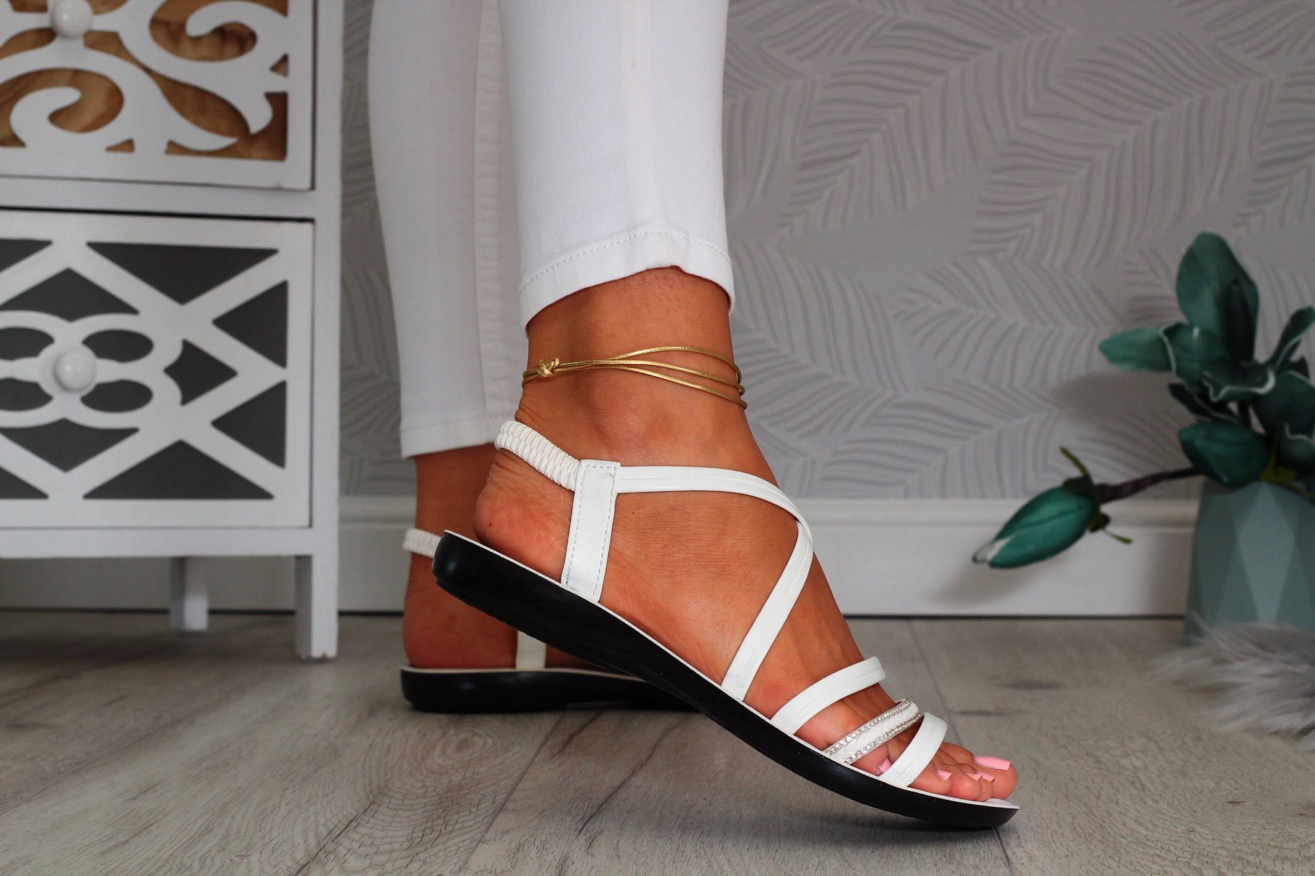 SANDAŁY DAMSKIE SPORTOWE NA LATO LEKKIE PŁASKIE Rozmiar 38