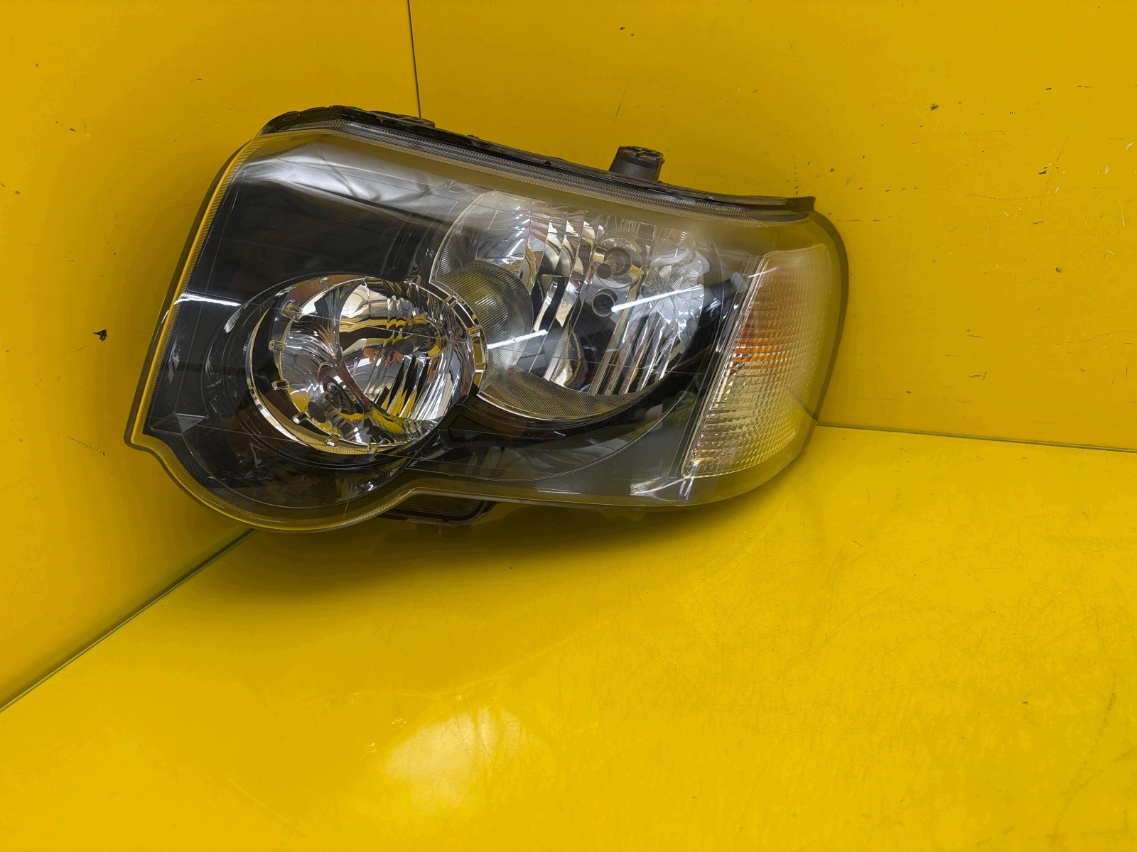 light left front Land Rover Freelander and Lift 2000