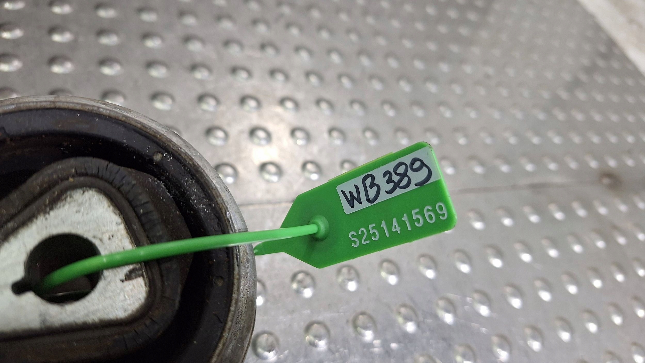 rameno pravý predok 6763704 BMW E81 E82 E87 E88 E89 E90 E91 E92 E93 X1 E84