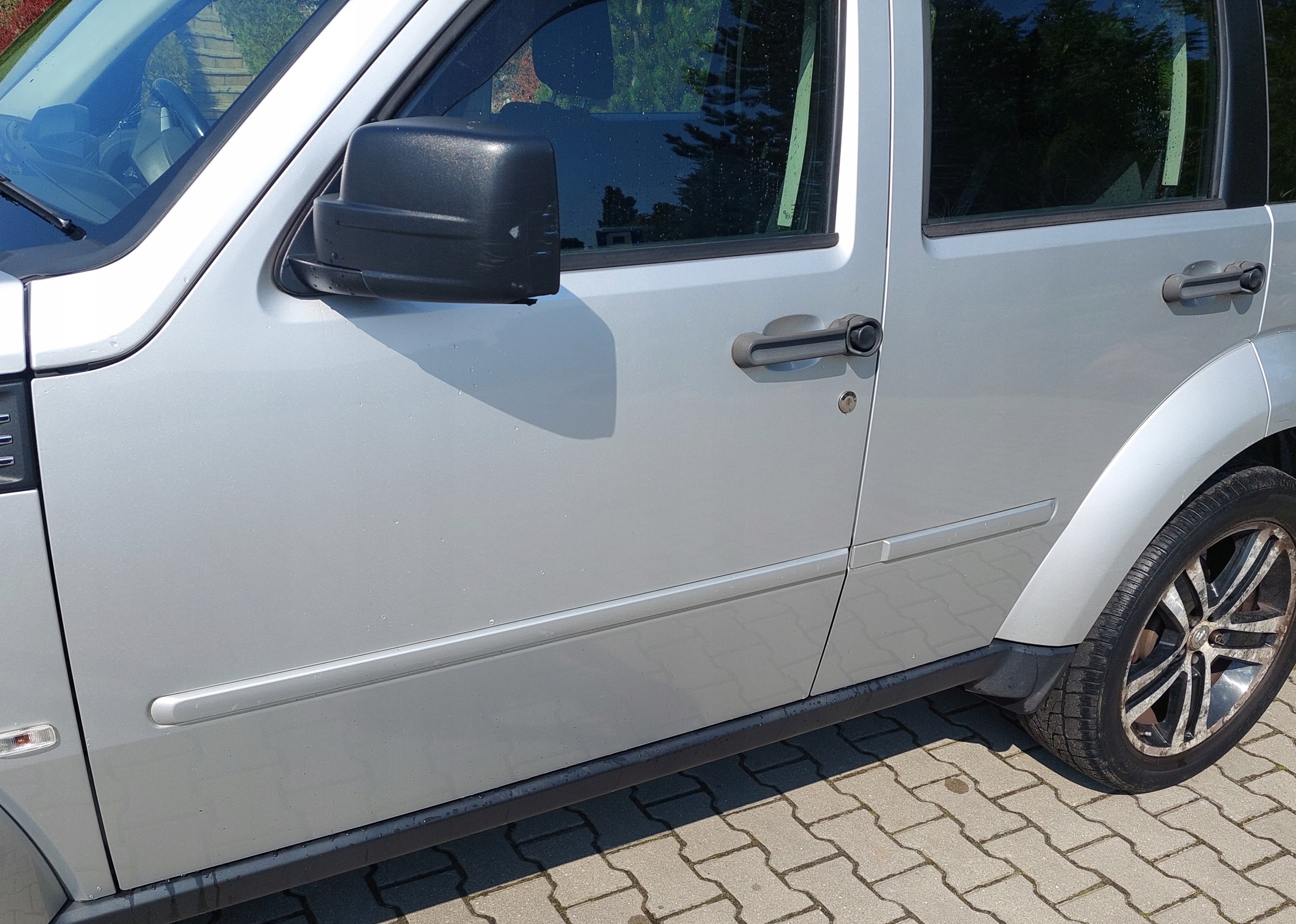 door front rear part left right DODGE NITRO