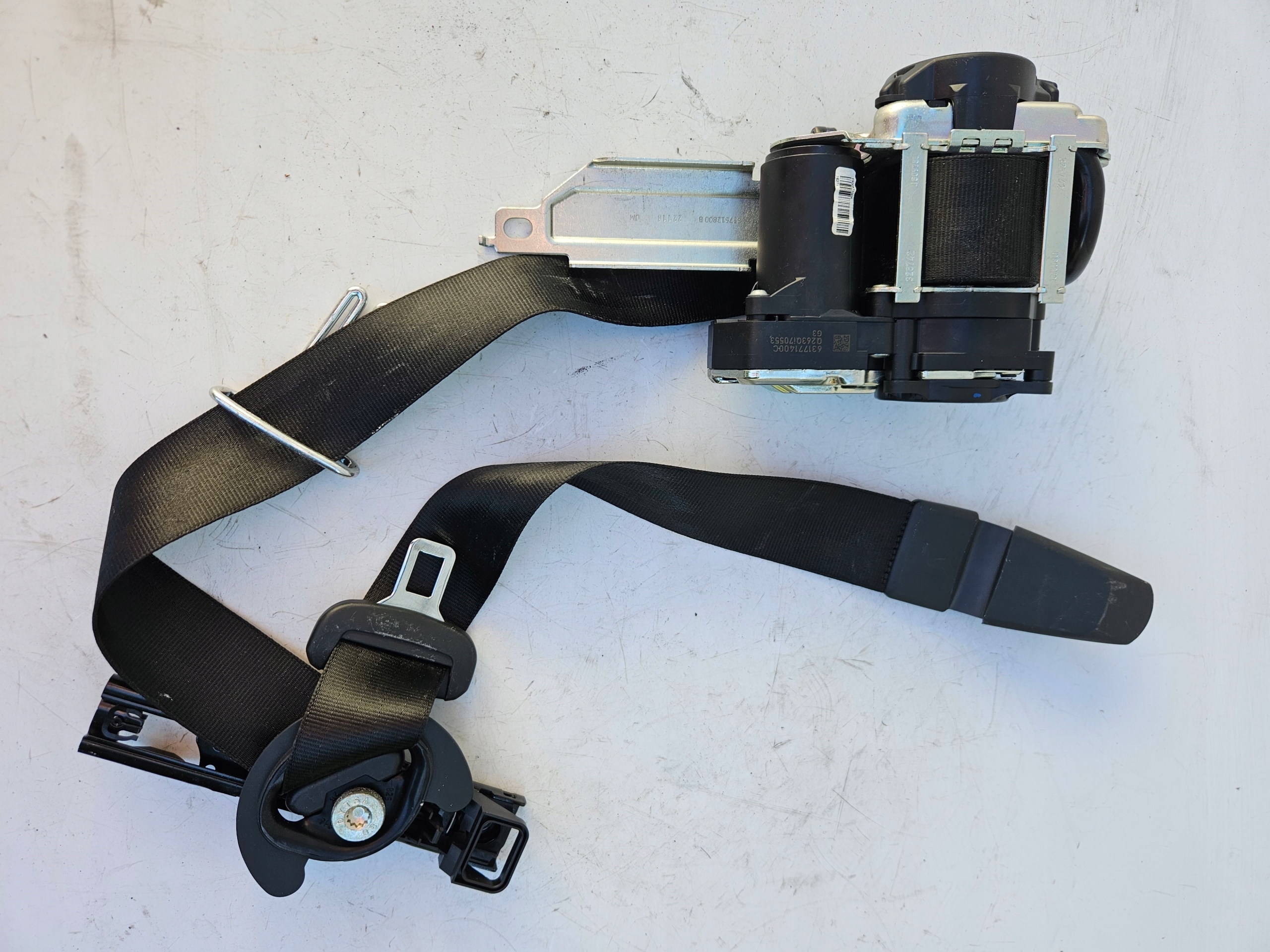 tension belt safety right front front AUDI A4 B9 9W black DOCIAG