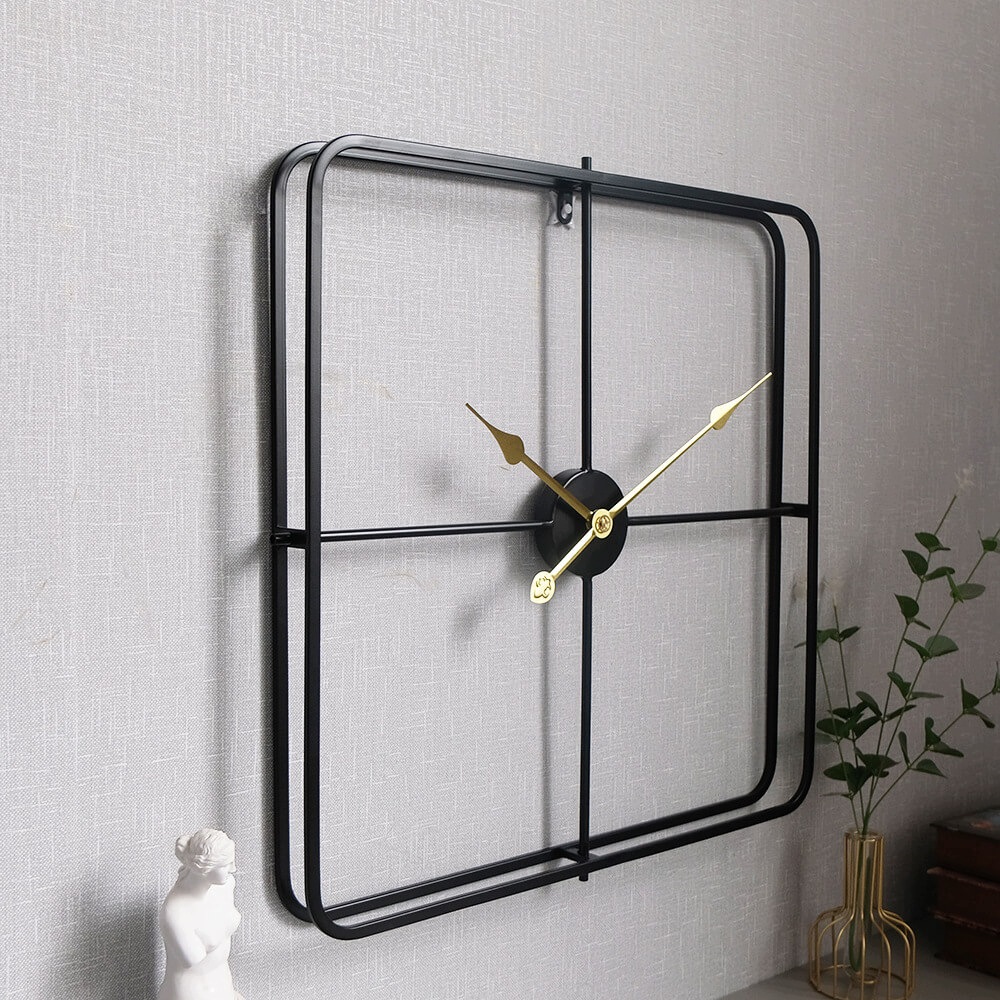 Dizajnové nástenné hodiny Vip Cube Black 60cm