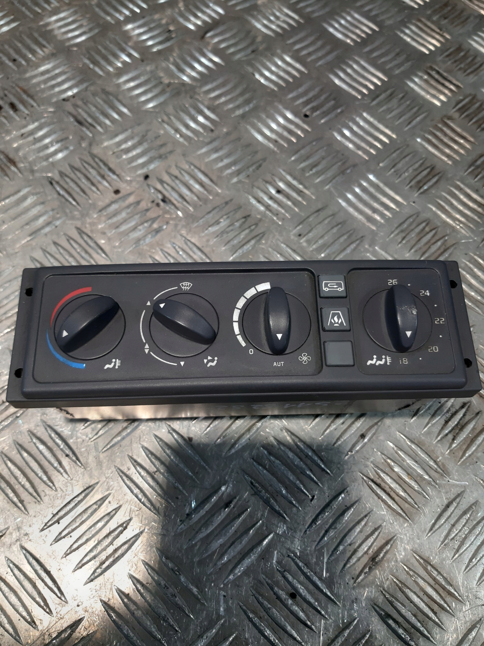 21109436 VOLVO control panel controls ogrzewania cabs