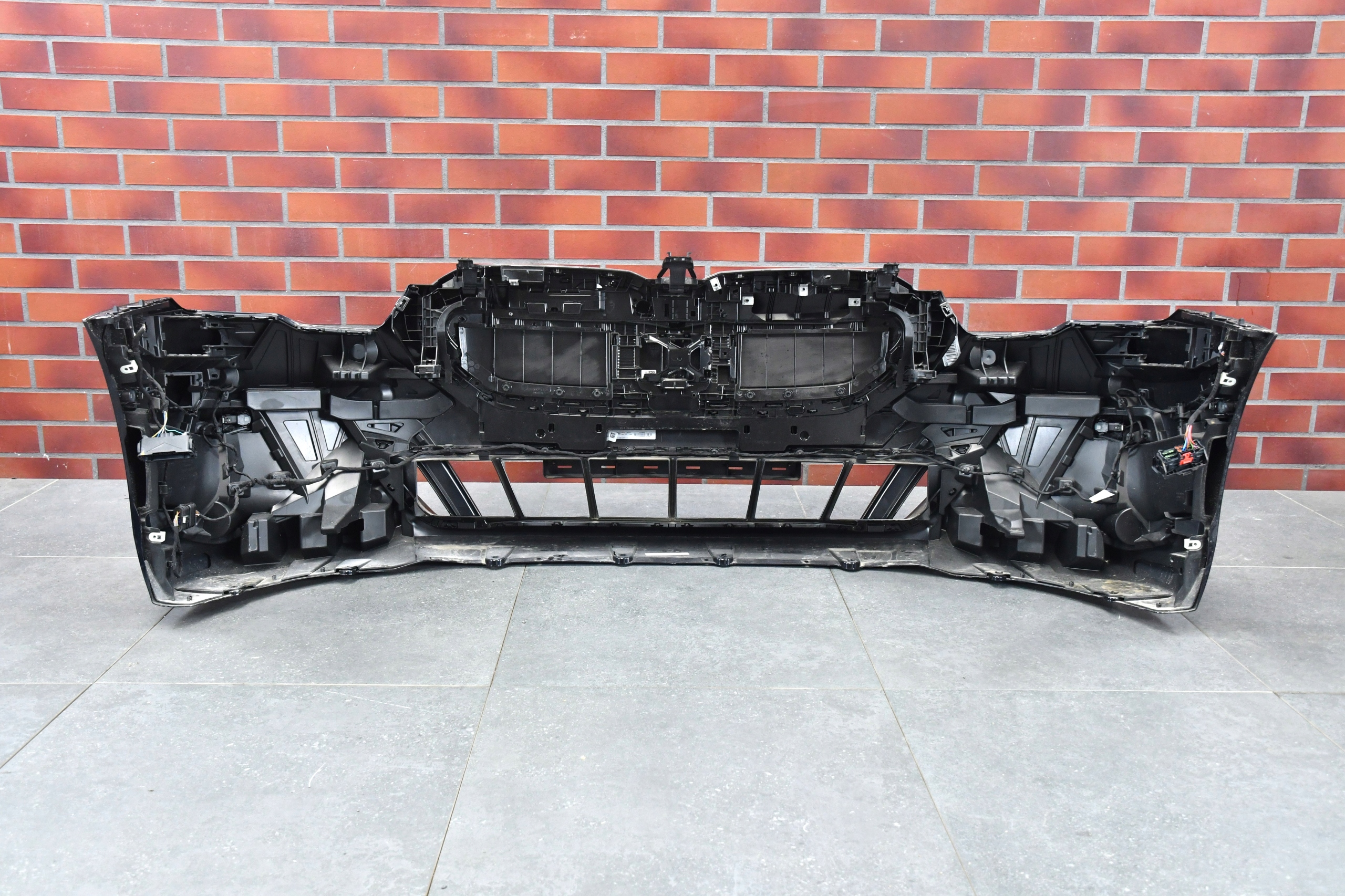 front panel, wall radiator bumper BMW i5 G60 G61 eDrive40 m-packet