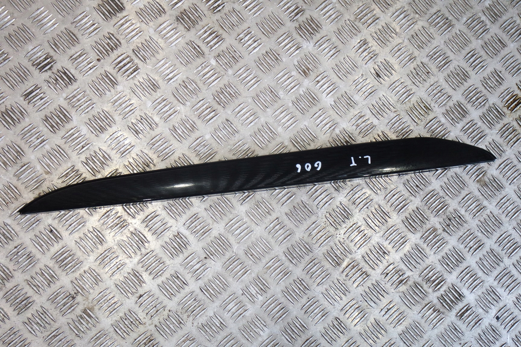 LEWA LISTWA OSLONA SLUPKA D CZARNA BMW X6 G06