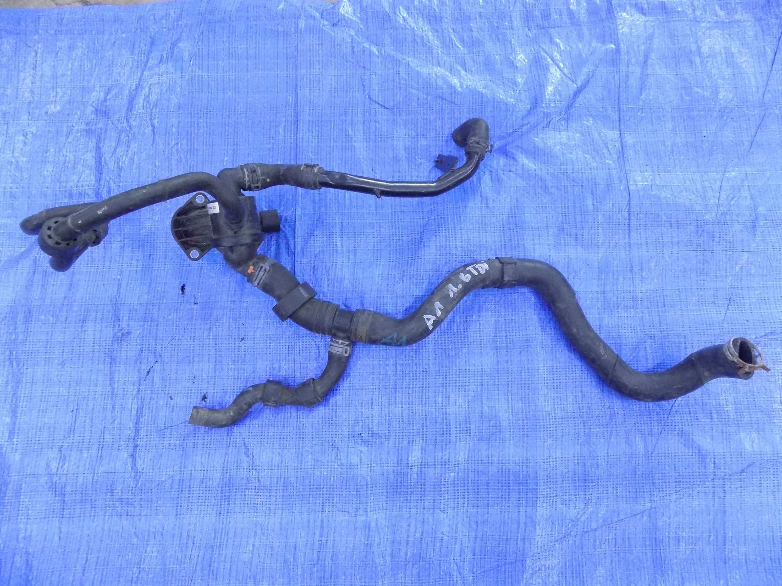 Шланги водопровід шланг AUDI A1 1,6 TDI