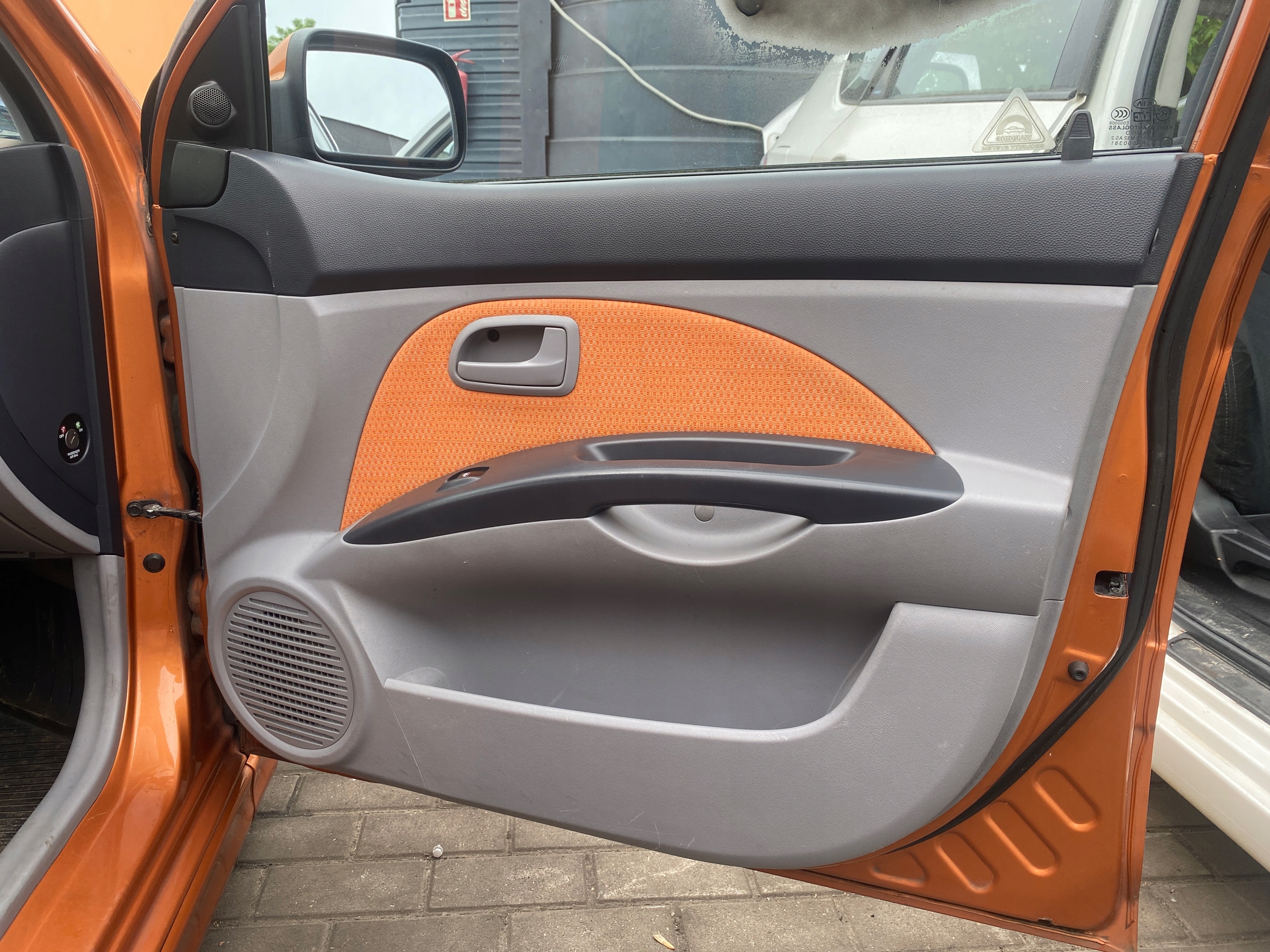 upholstery side right front Kia Picanto 1 and 04-11