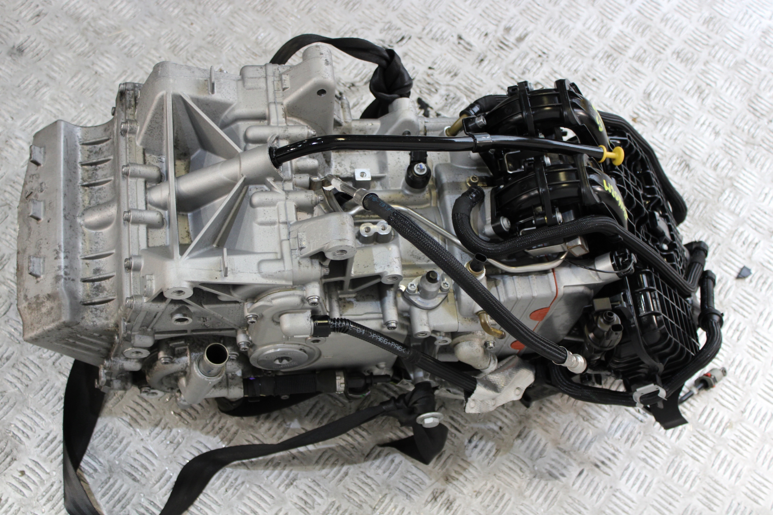 engine MOTOR complete BMW I3 L01 W20K06A