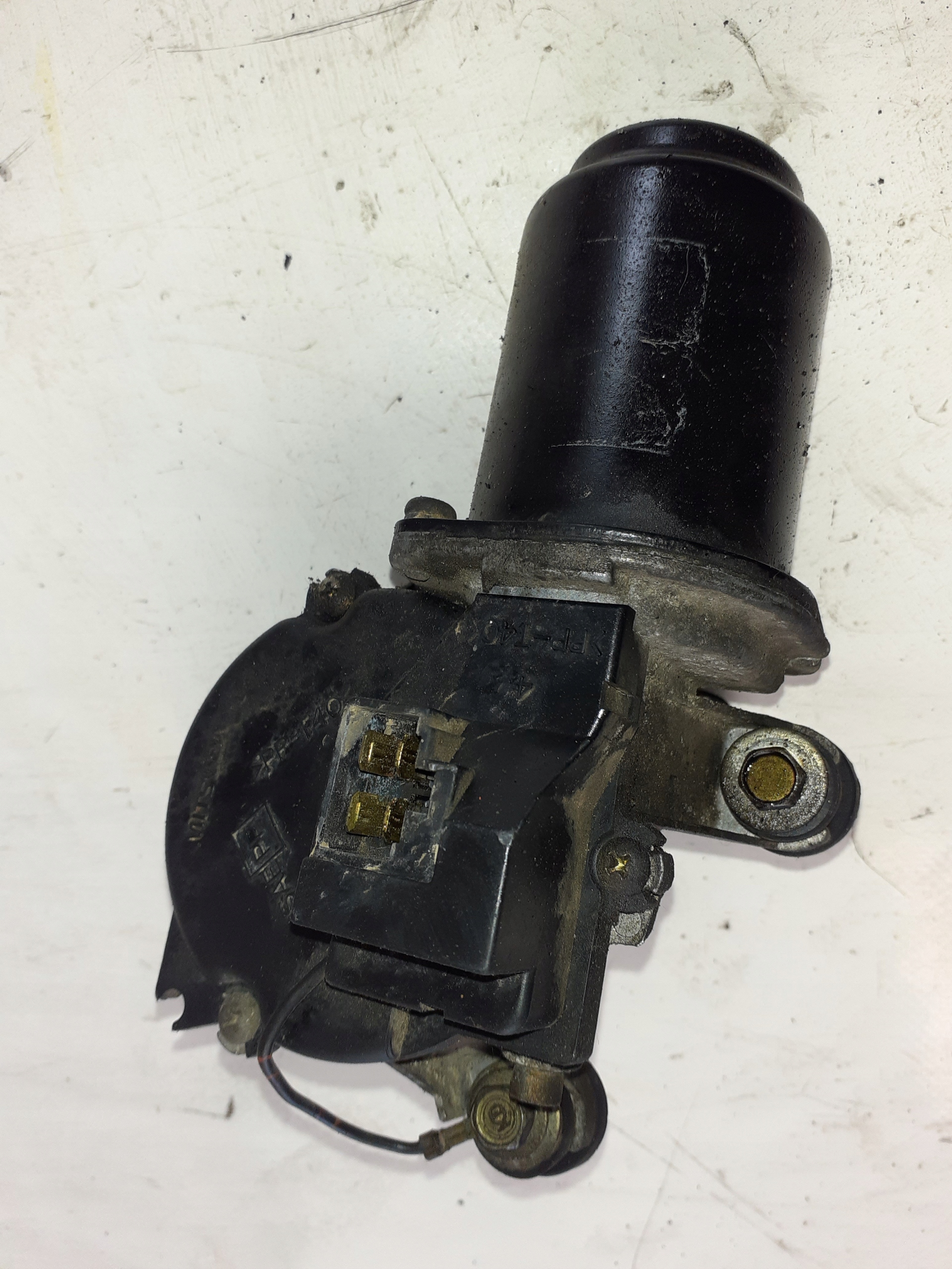 MAZDA 323F Motor Wischer vorne