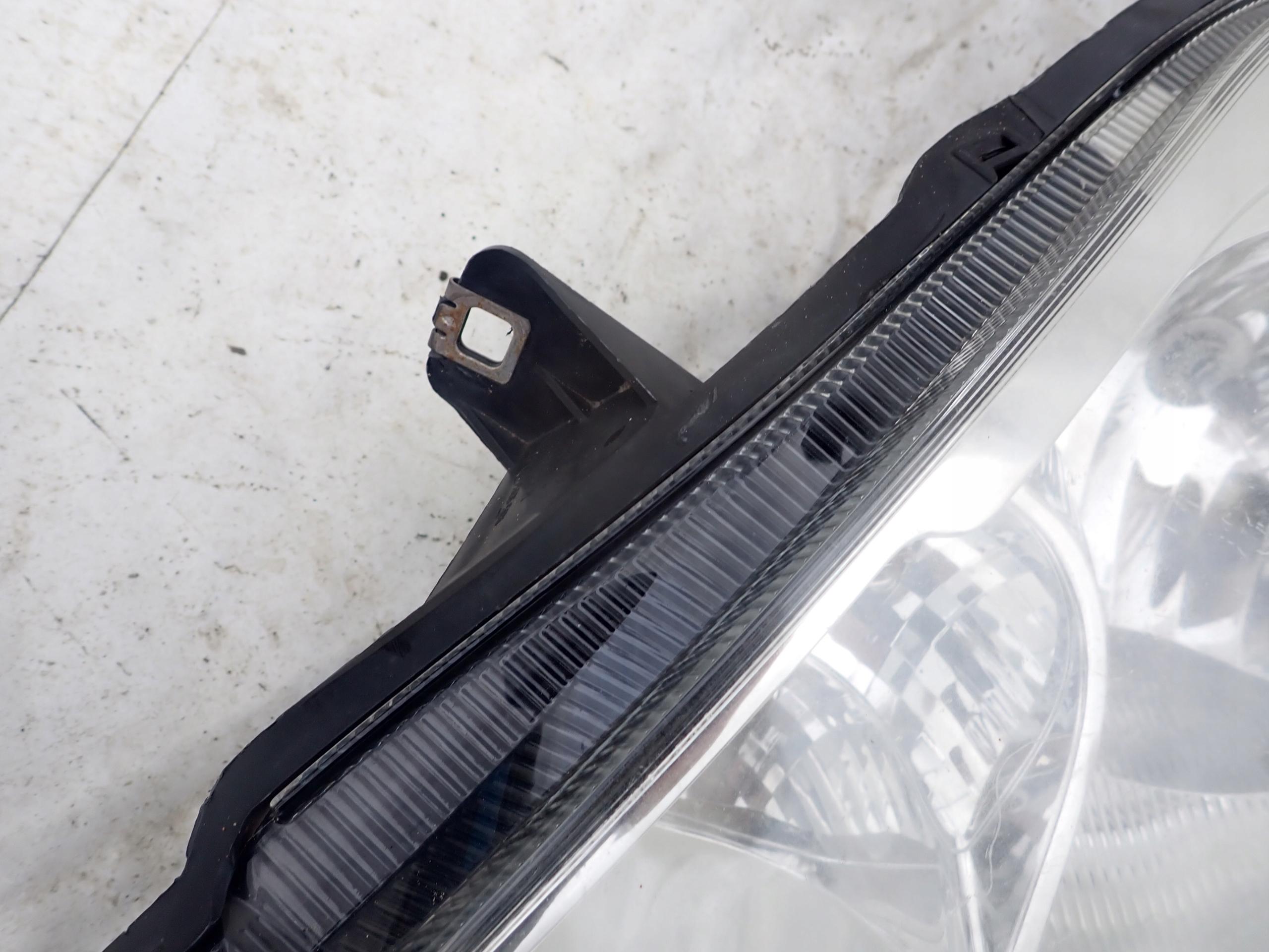 VIVARO TRAFIC and LIFT 06-14 light left front