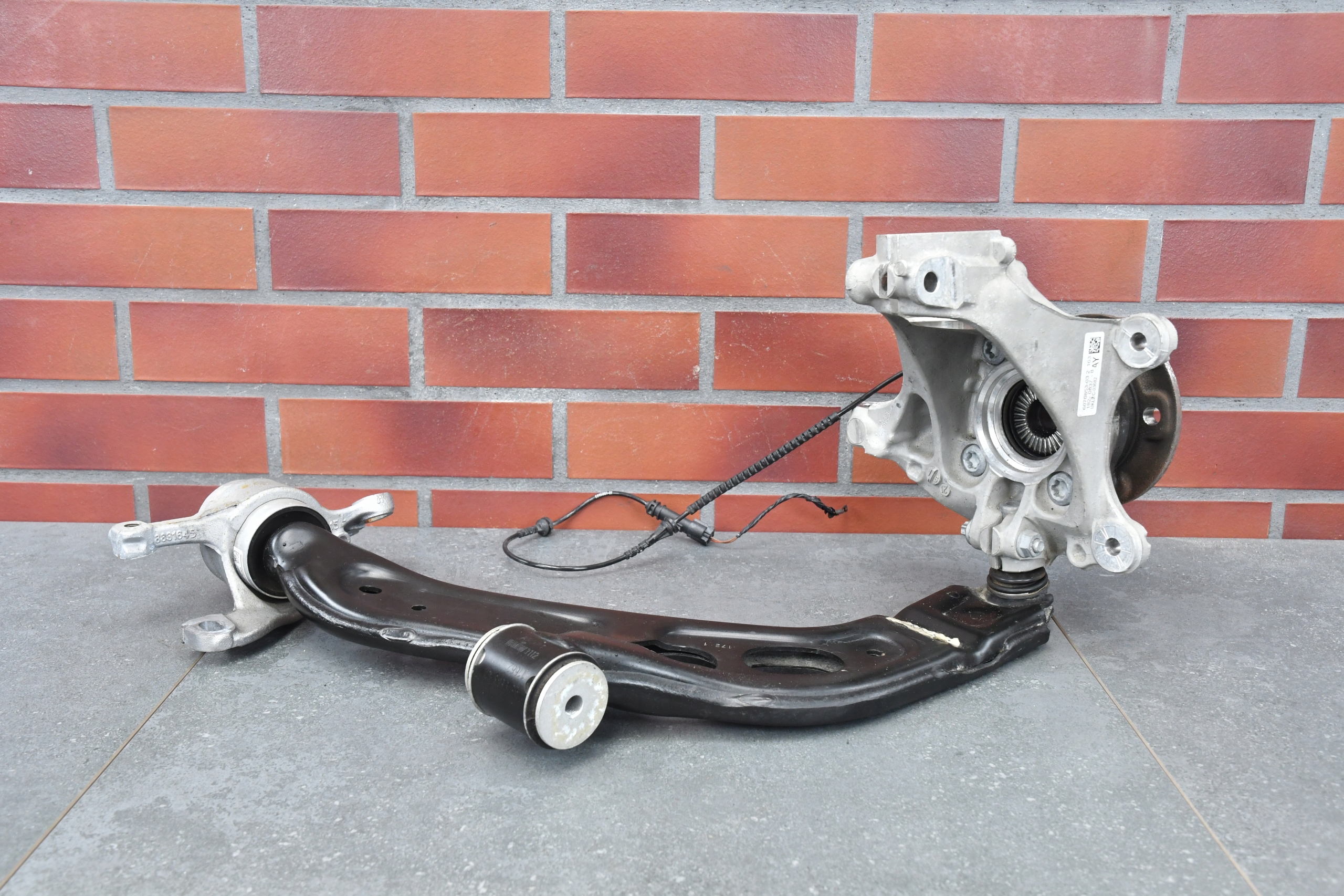 swing left front shock absorber left front BMW 1 F40 M135iX 5750km