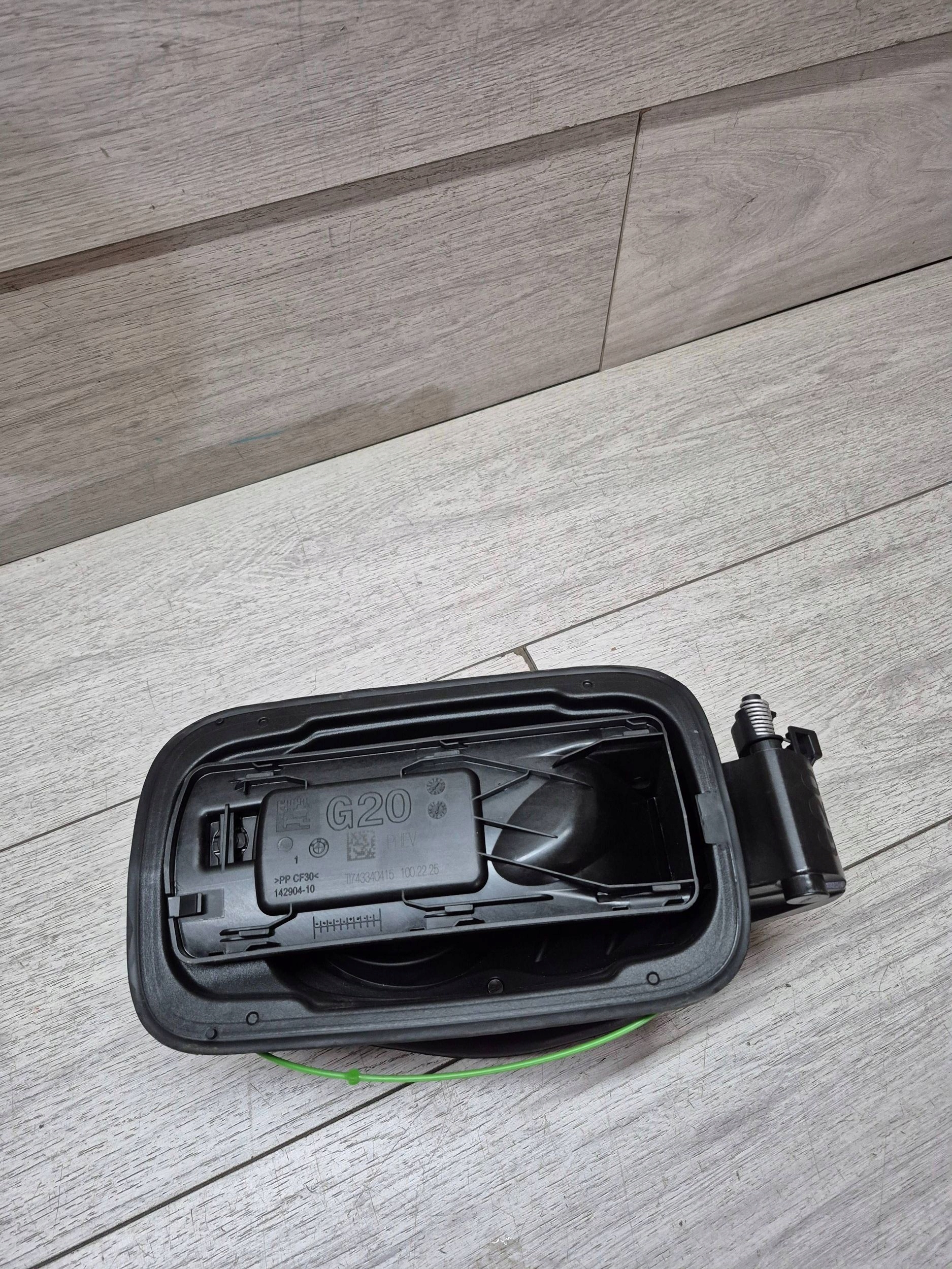 15565. BMW 3 G20 KOREK WLEW PALIWA 7433404