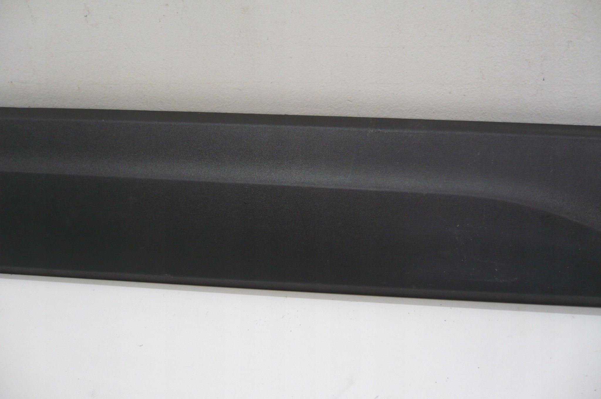 AUDI Q5 and 08- moulding door right front