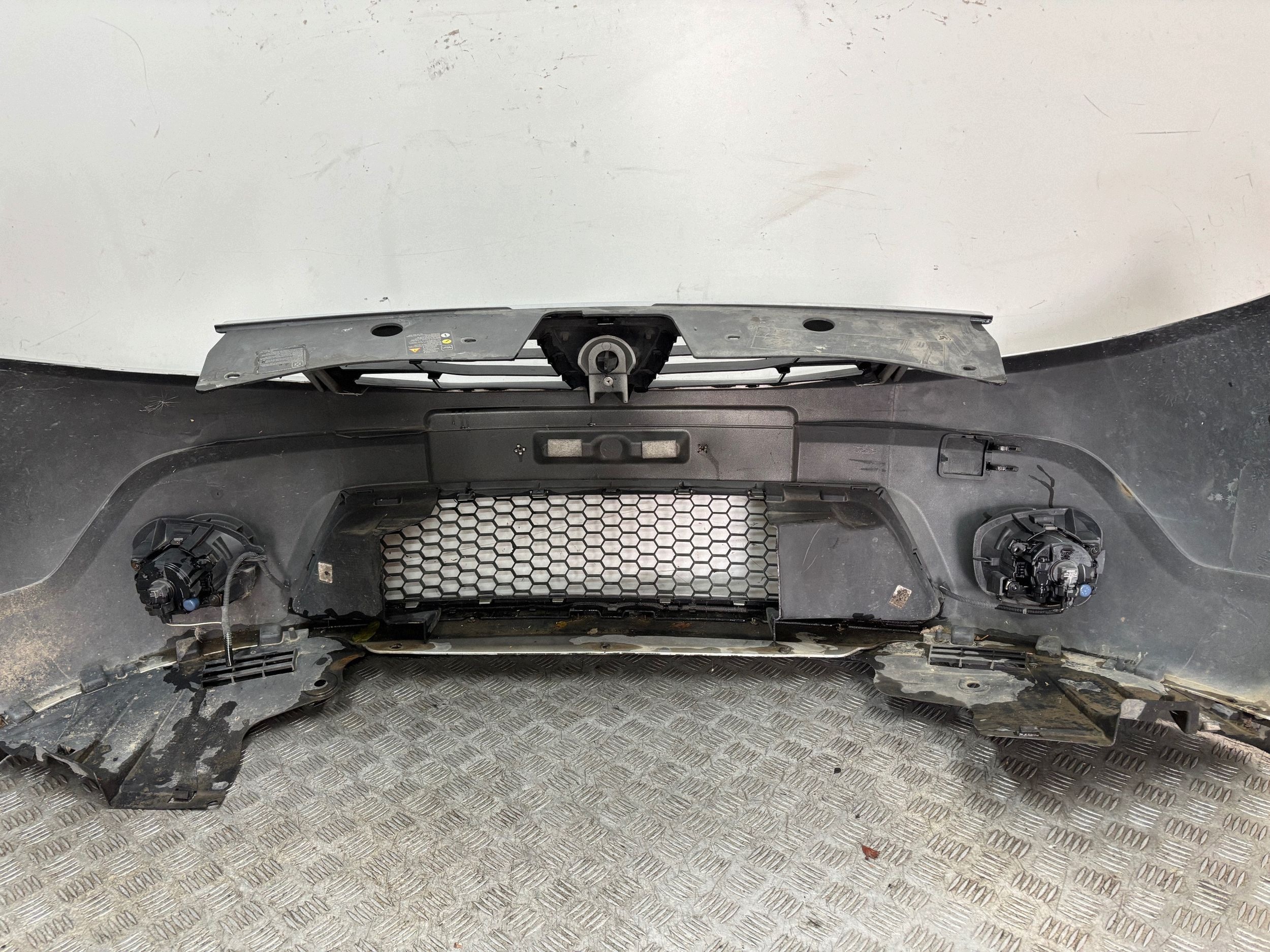 bumper front front DACIA SANDERO and 08