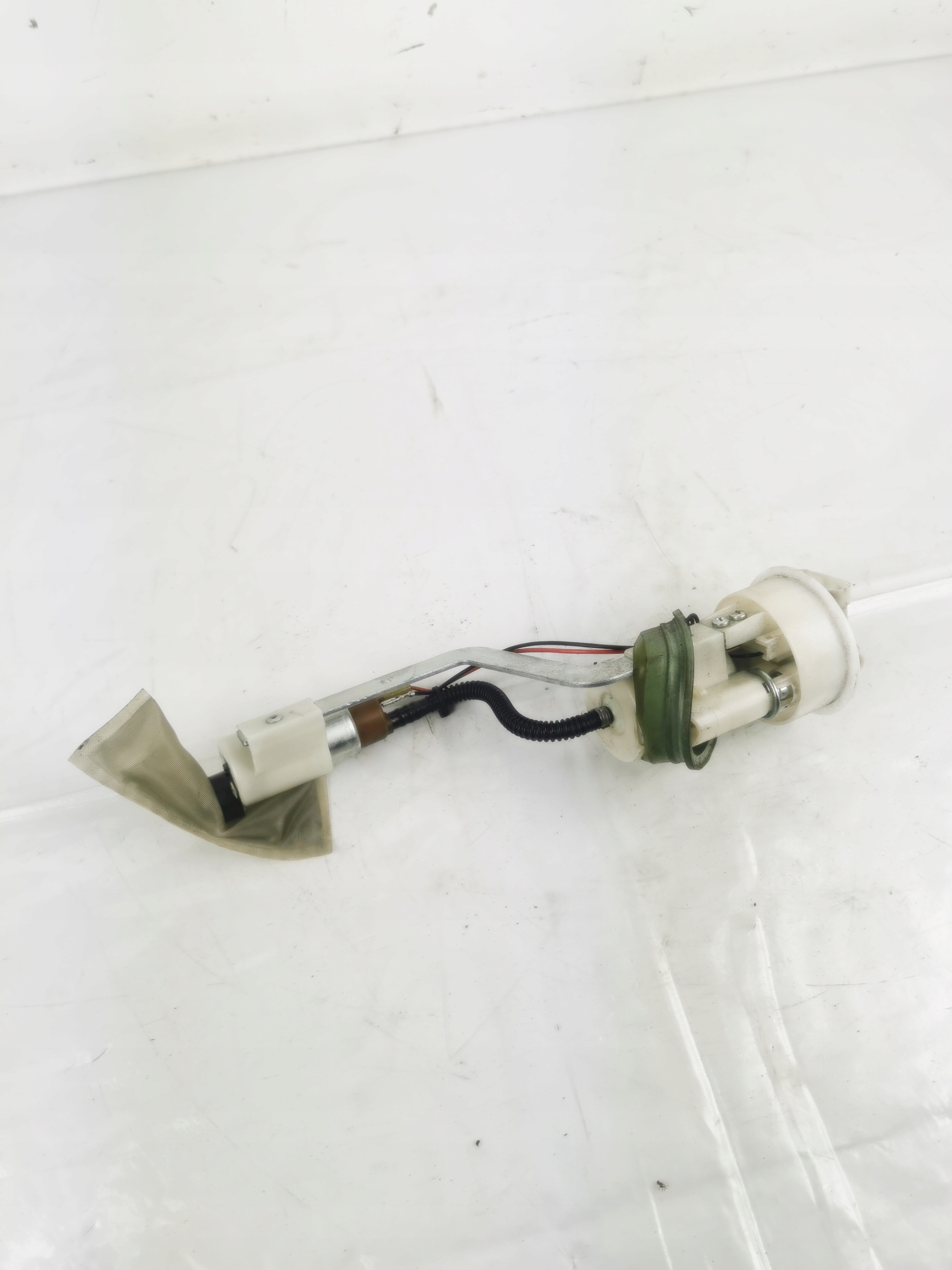 PIAGGIO x10 125 350 паливний насос