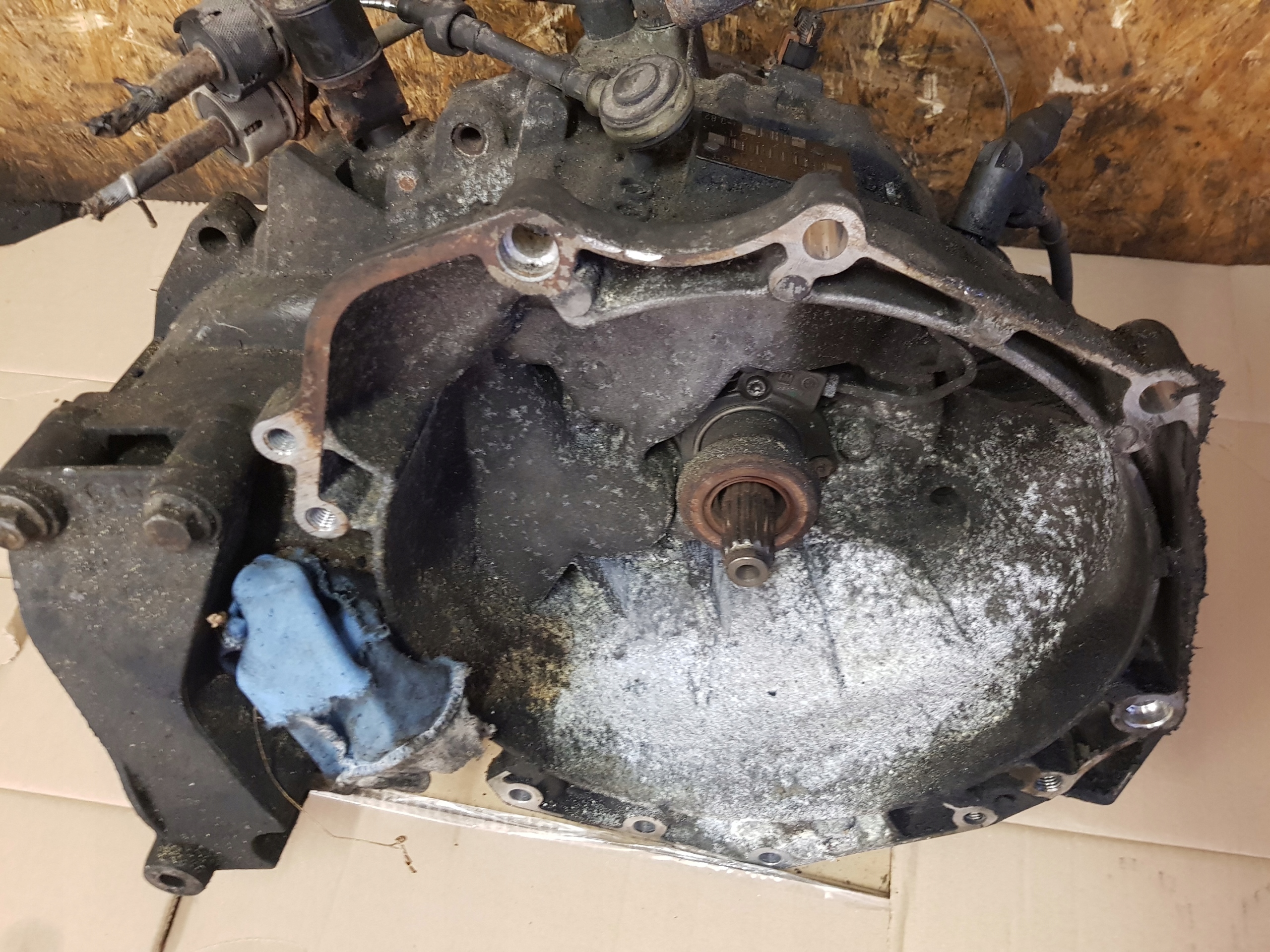 SAAB 9-3 2.2 TID D223L Getriebe FM57301