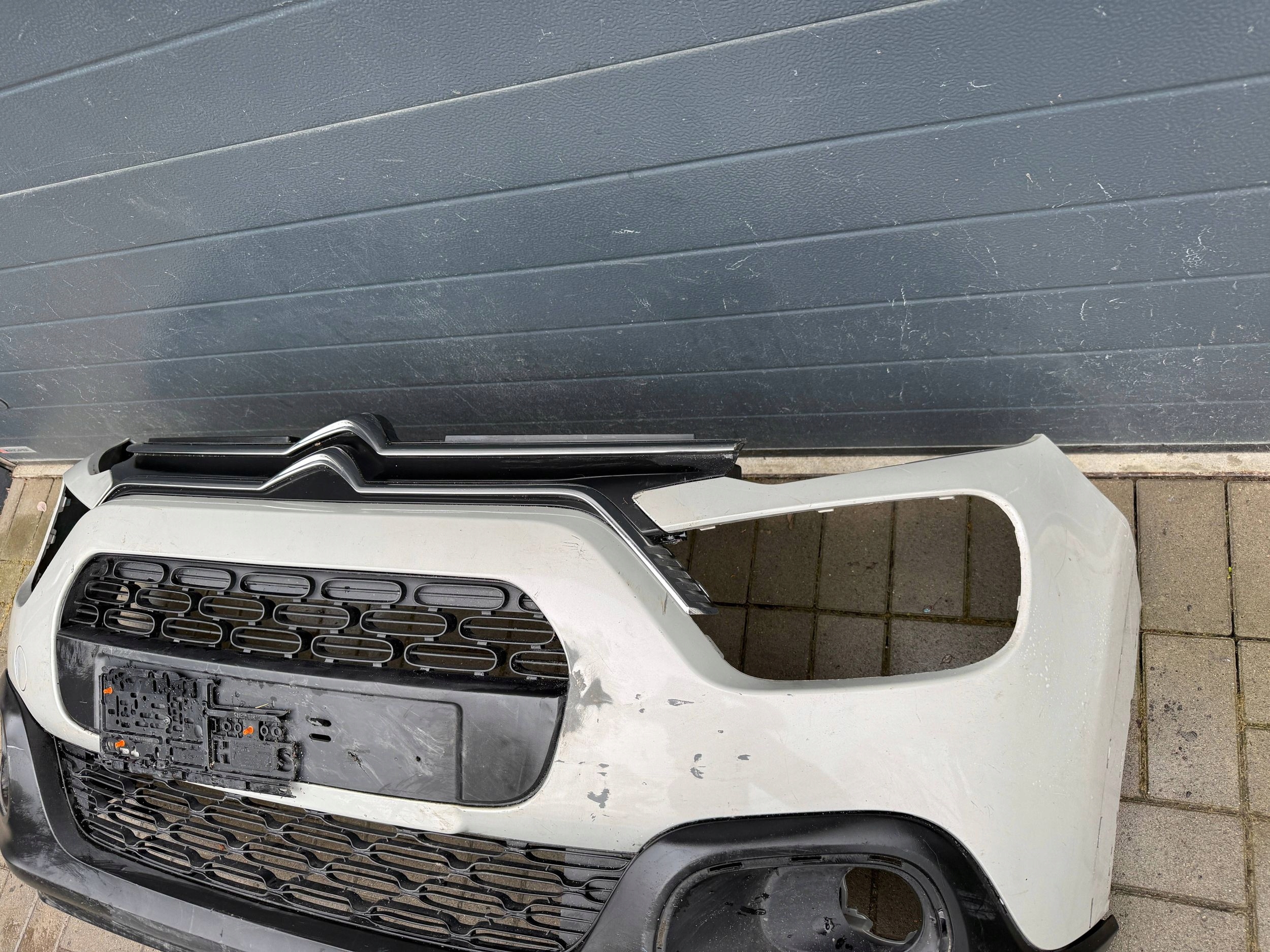 Citroen C3 Lift 20- nárazník předek přední