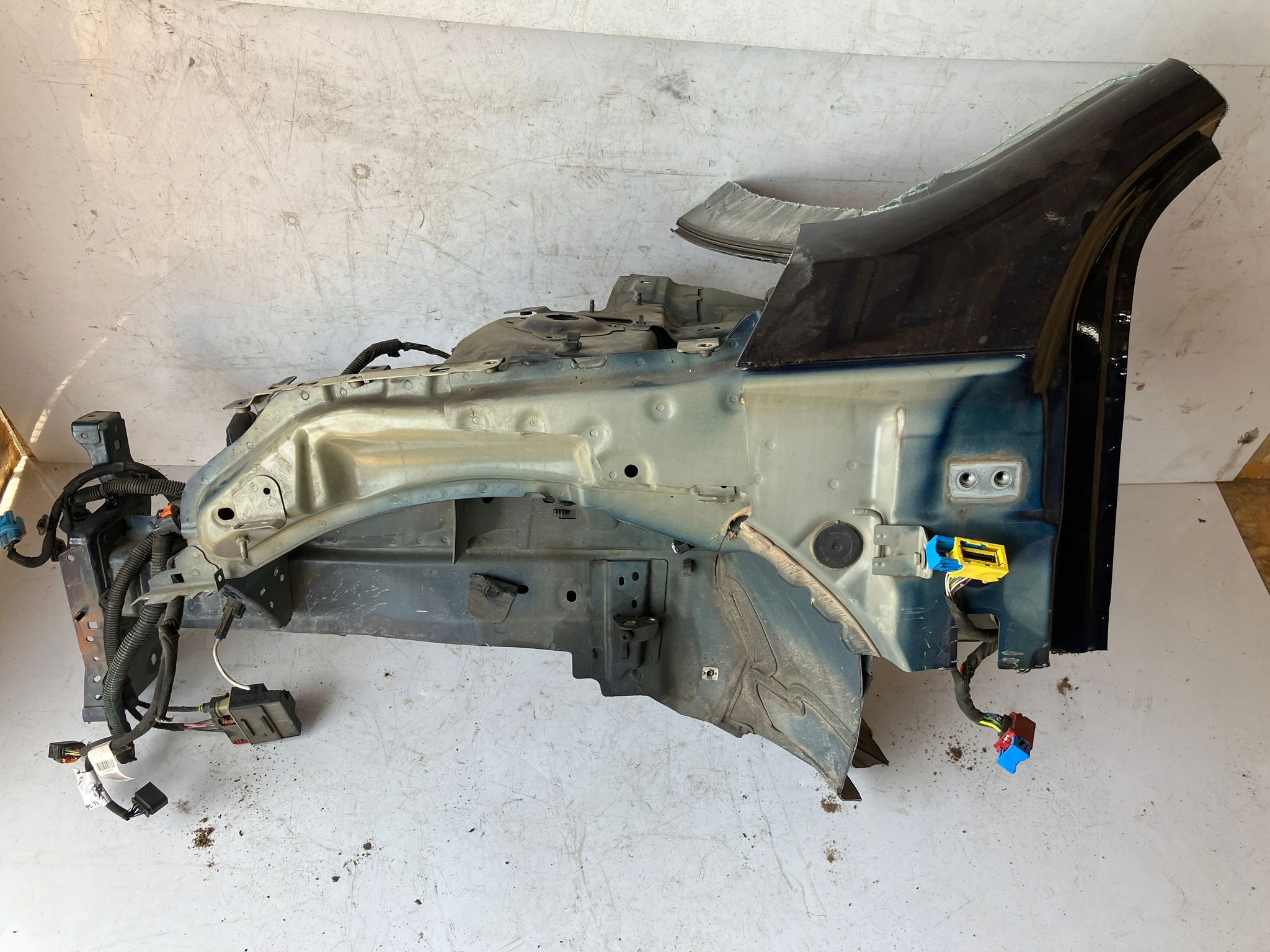 čtvrtka levý předek PEUGEOT 308 T9