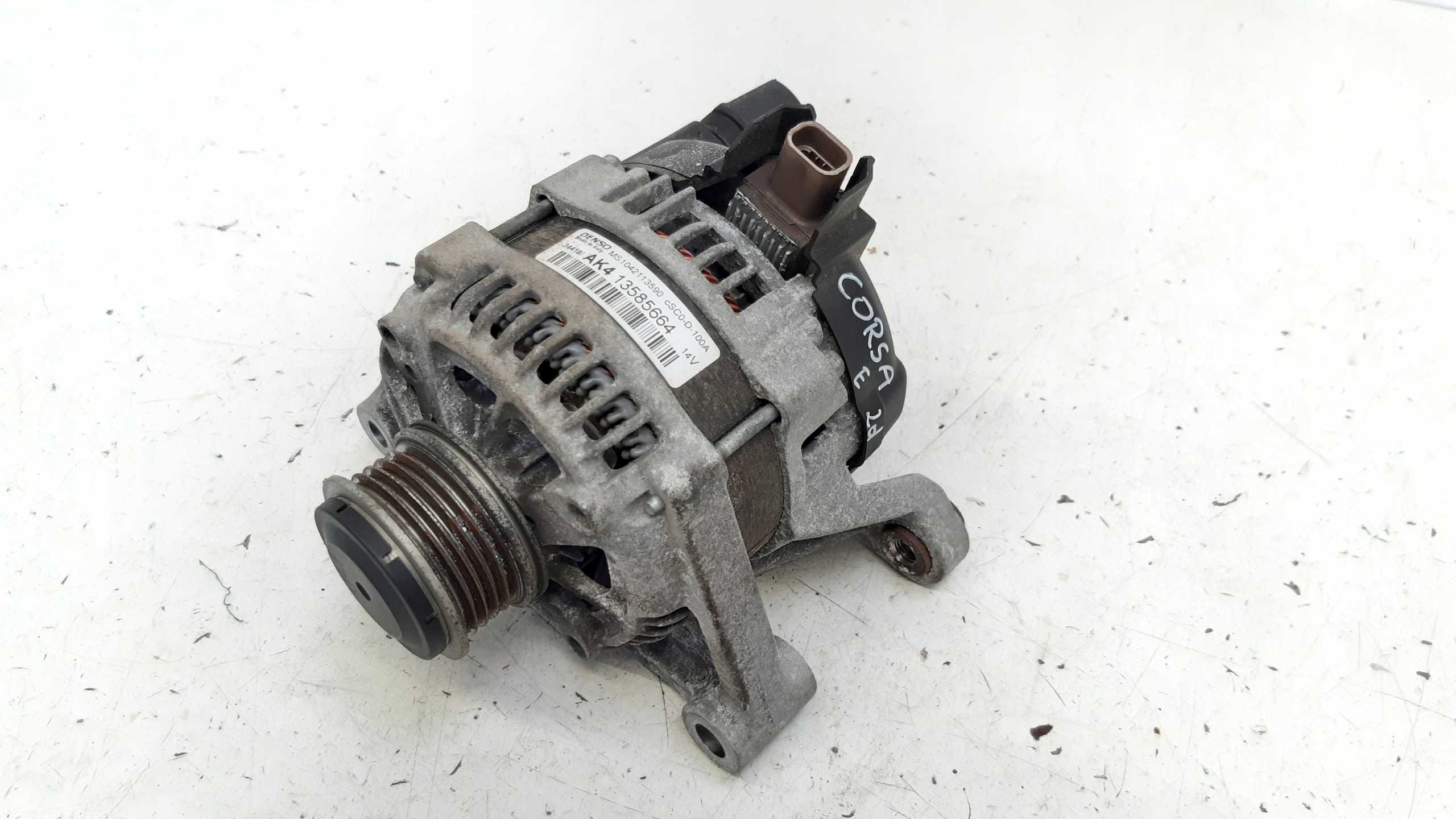 Alternator 13585664 Opel Corsa E
