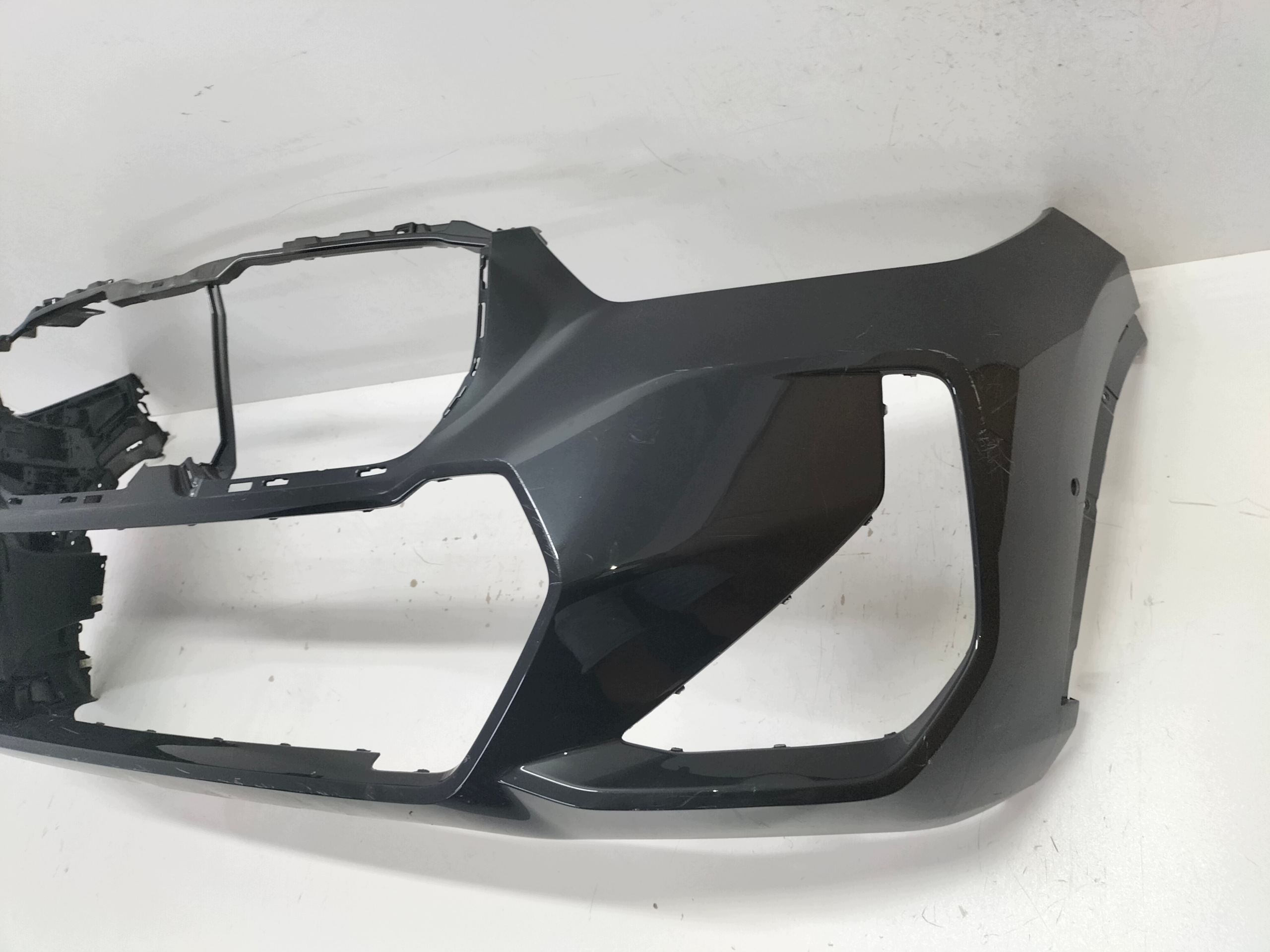 nárazník přední předek BMW X1 U11 22- m-packet