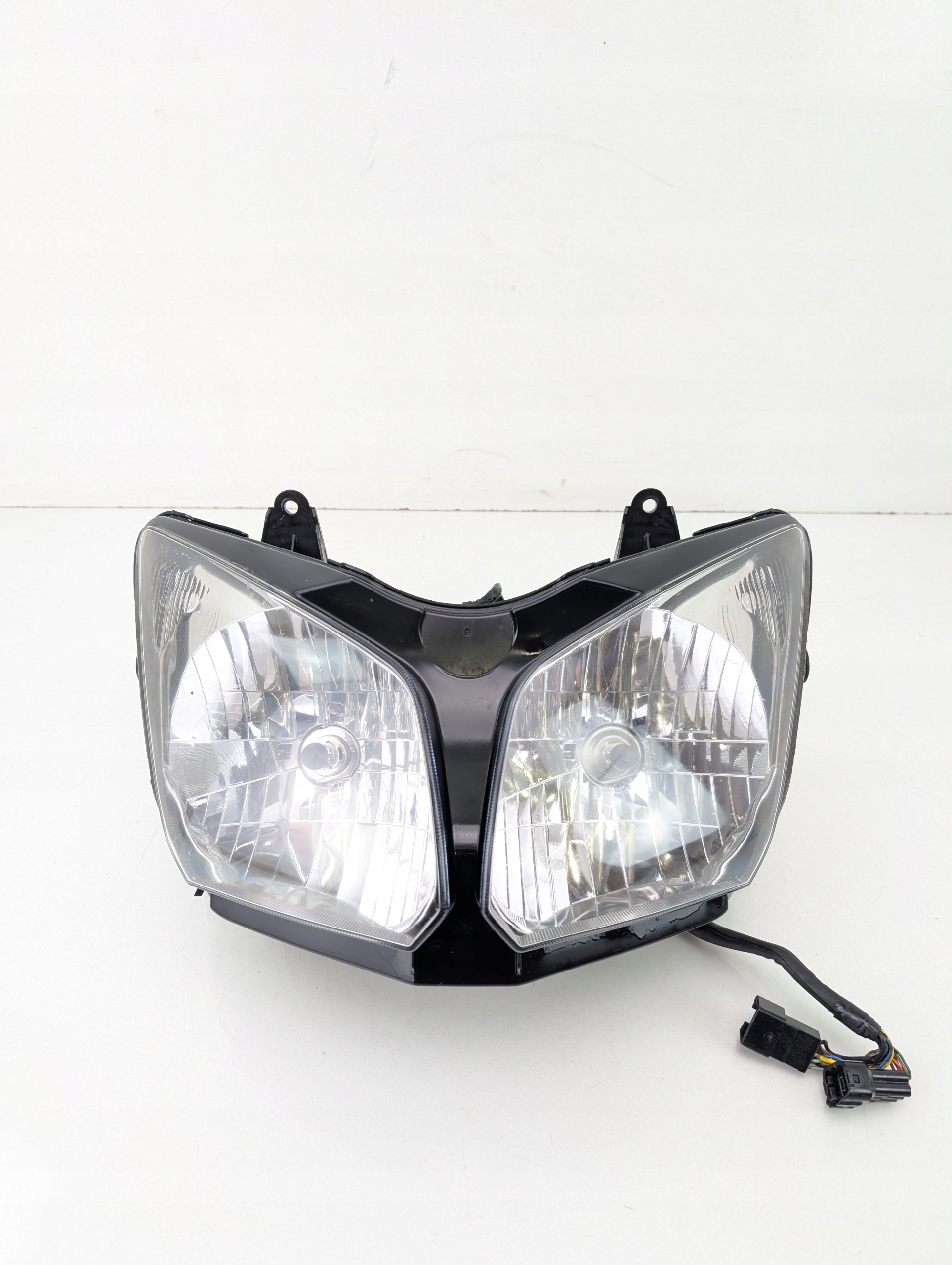 SUZUKI DL 1000 V-STROM 02-09 REFLEKTOR LAMPA PRZÓD