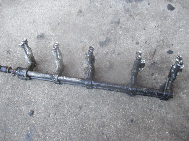 VW T5 труби Насосні труби 2,5 TDI