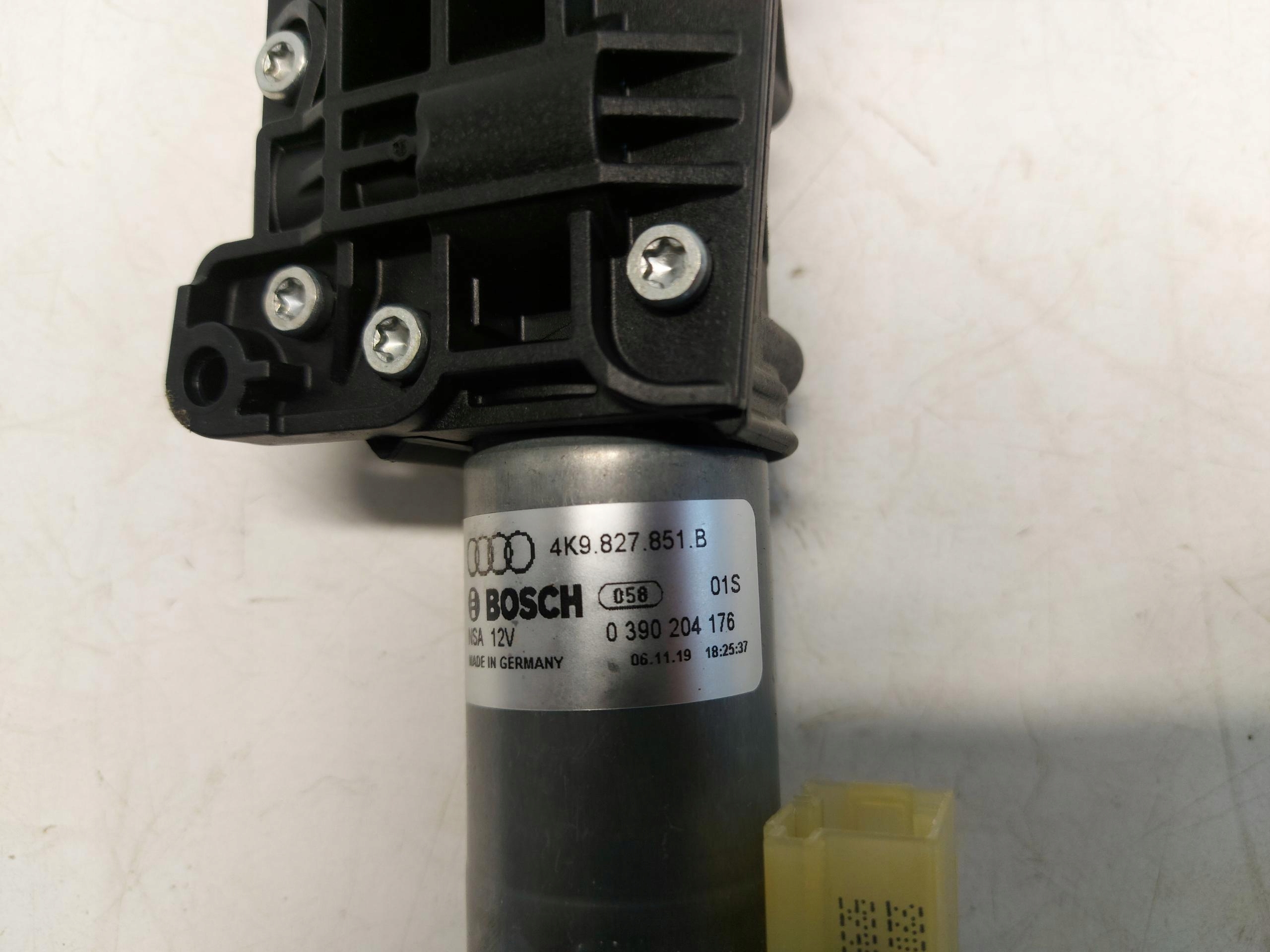 AUDI A6 C8 4K9 Allroad Kombi hinge bonnet boot damper electrical