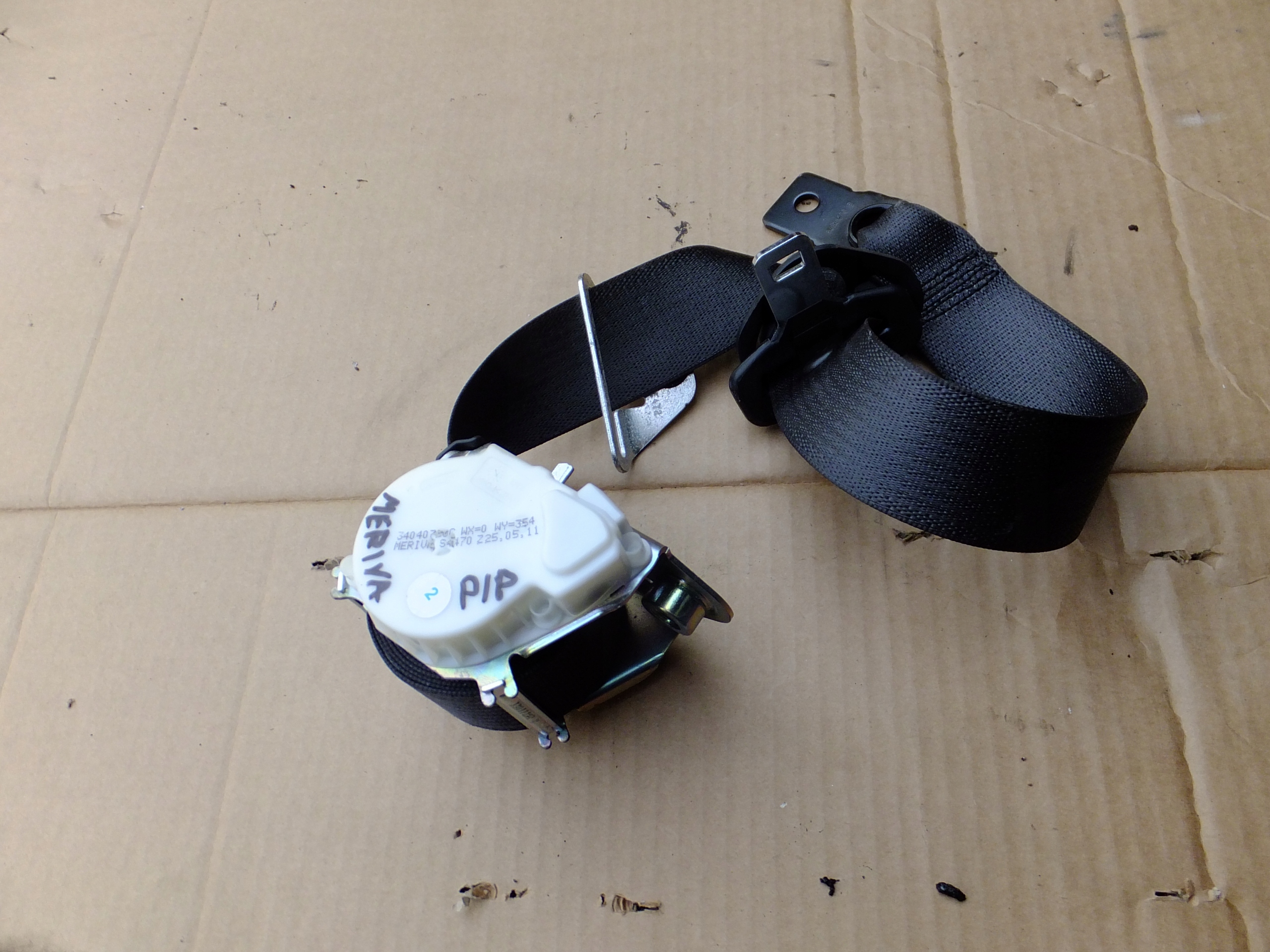 tension belt safety right front opel meriva B 2010r