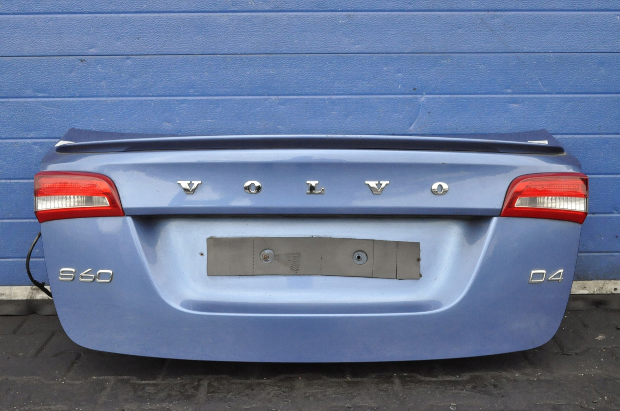 VOLVO S60 KLAPA POKRYWA BAGAŻNIKA TYŁ TYLNA 720-16