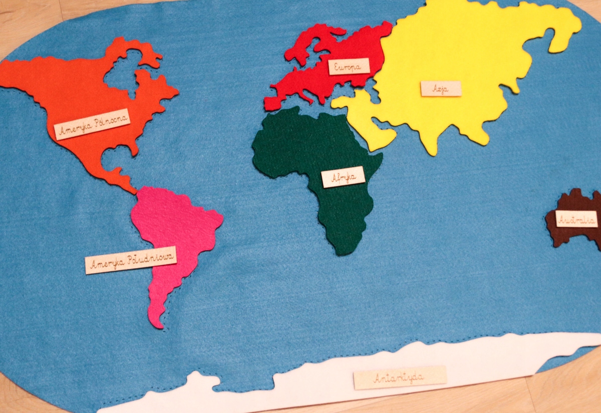 

Mata z kontynentami z filcu Mapa świata Montessori
