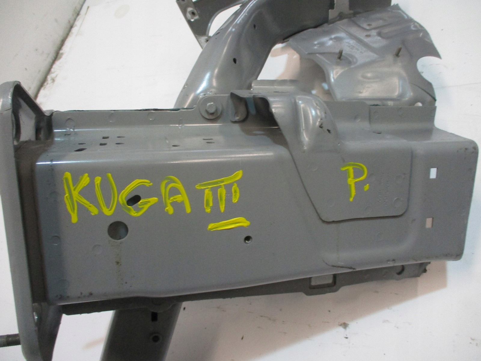 quarter right FORD KUGA III MK3