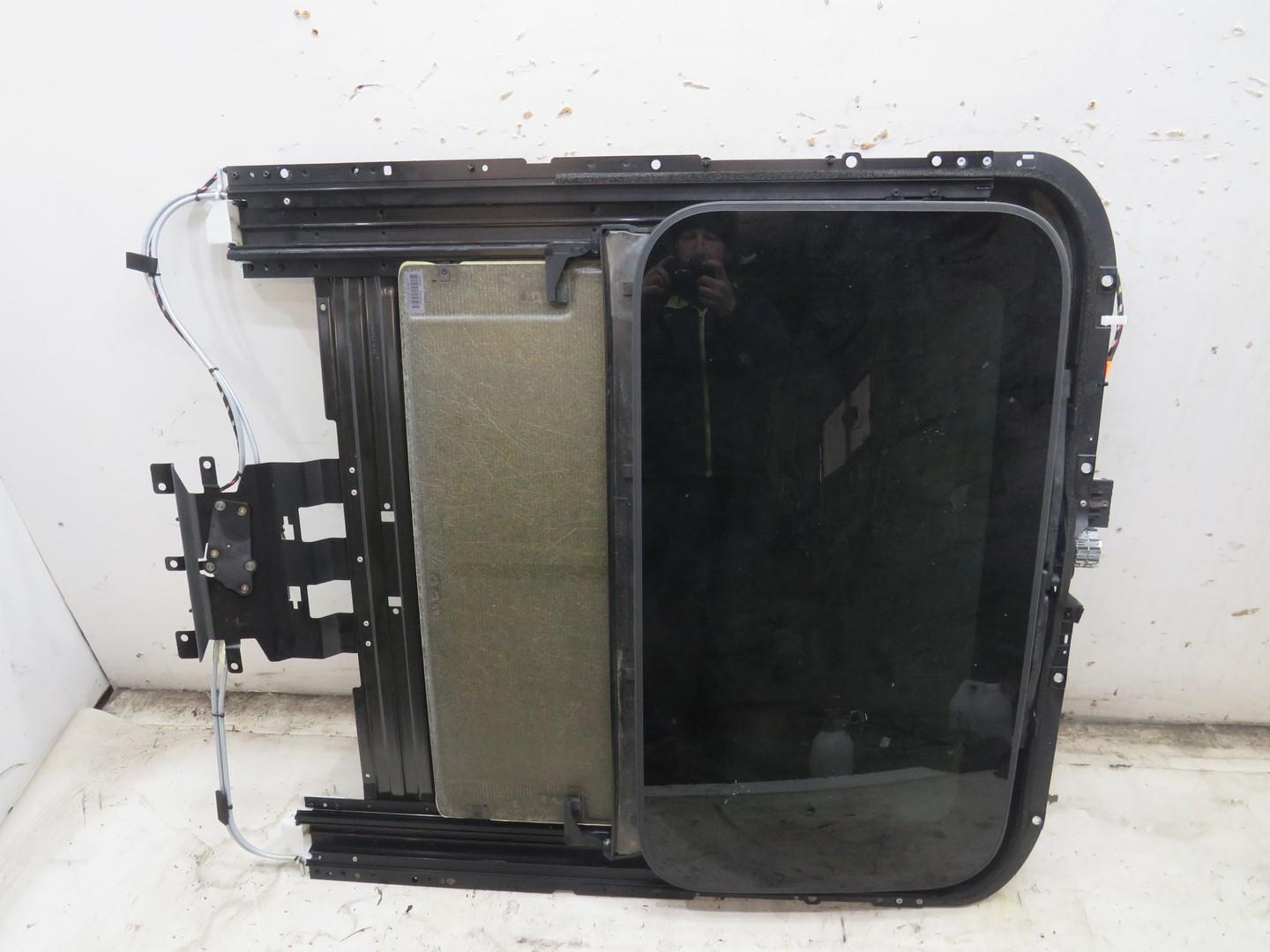 ЛЮК ПАНОРАМА РЕСТАЙЛИНГ LONG AUDI A8 D4h0877041d