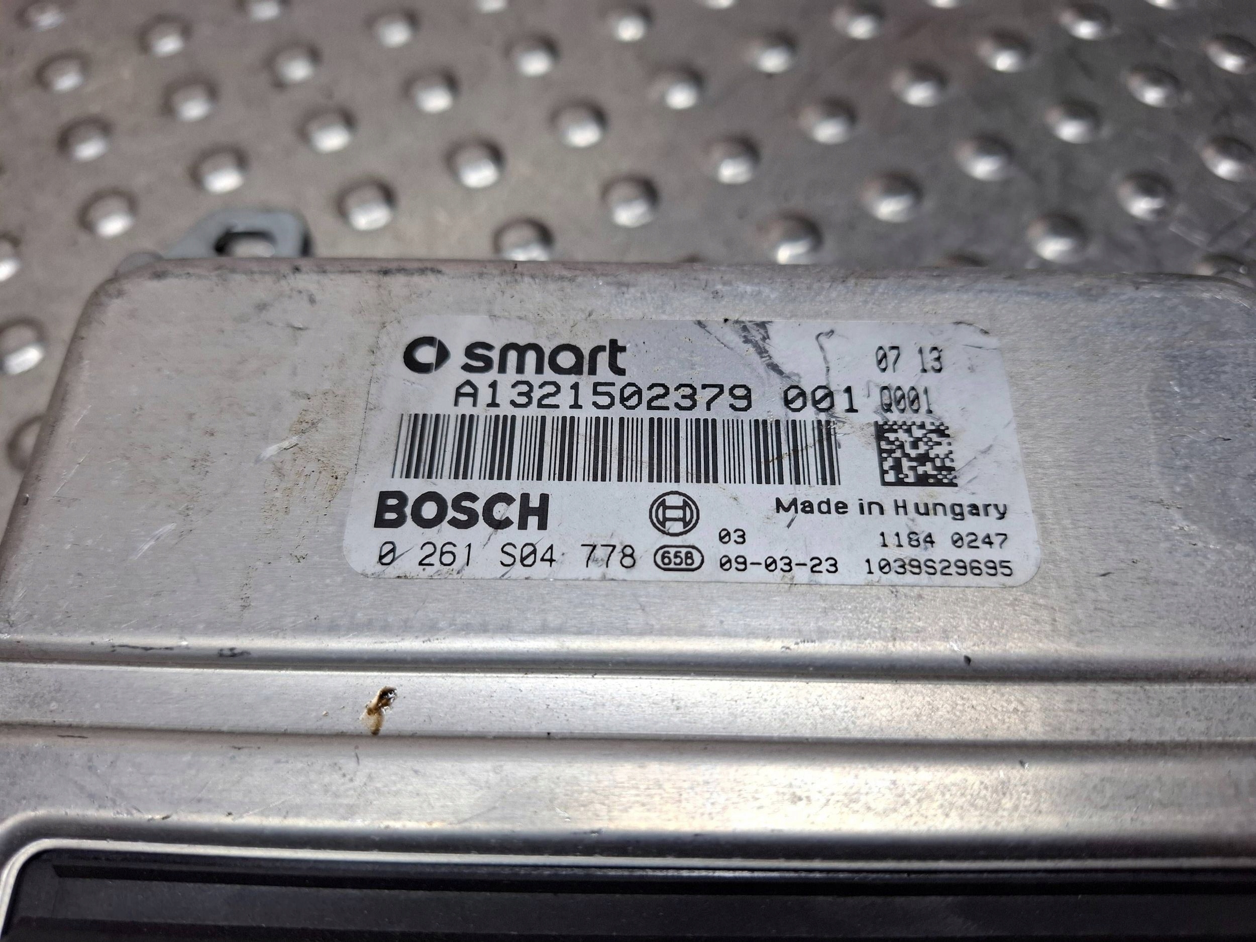 computer control unit of the engine A1321502379 0261S04778 SMART FORTWO II 1.0
