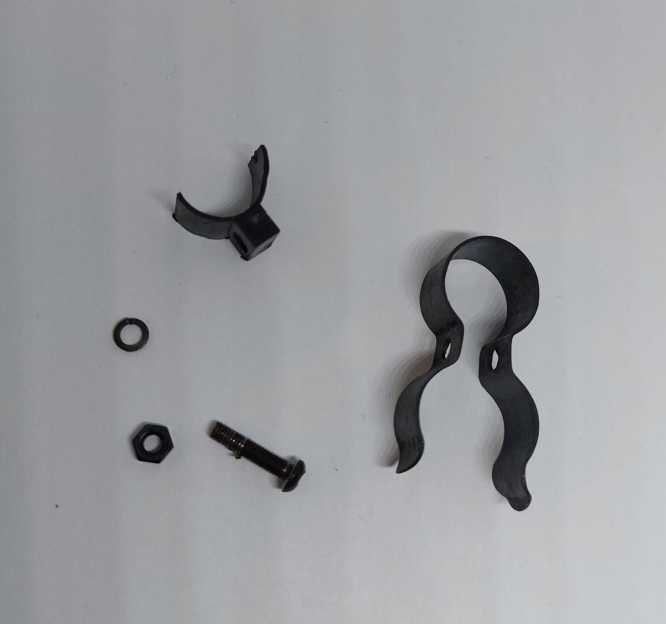 Mocowanie dzwigni naciągu do wiatrówka b3 dolny Kod producenta mocowanie naciągu