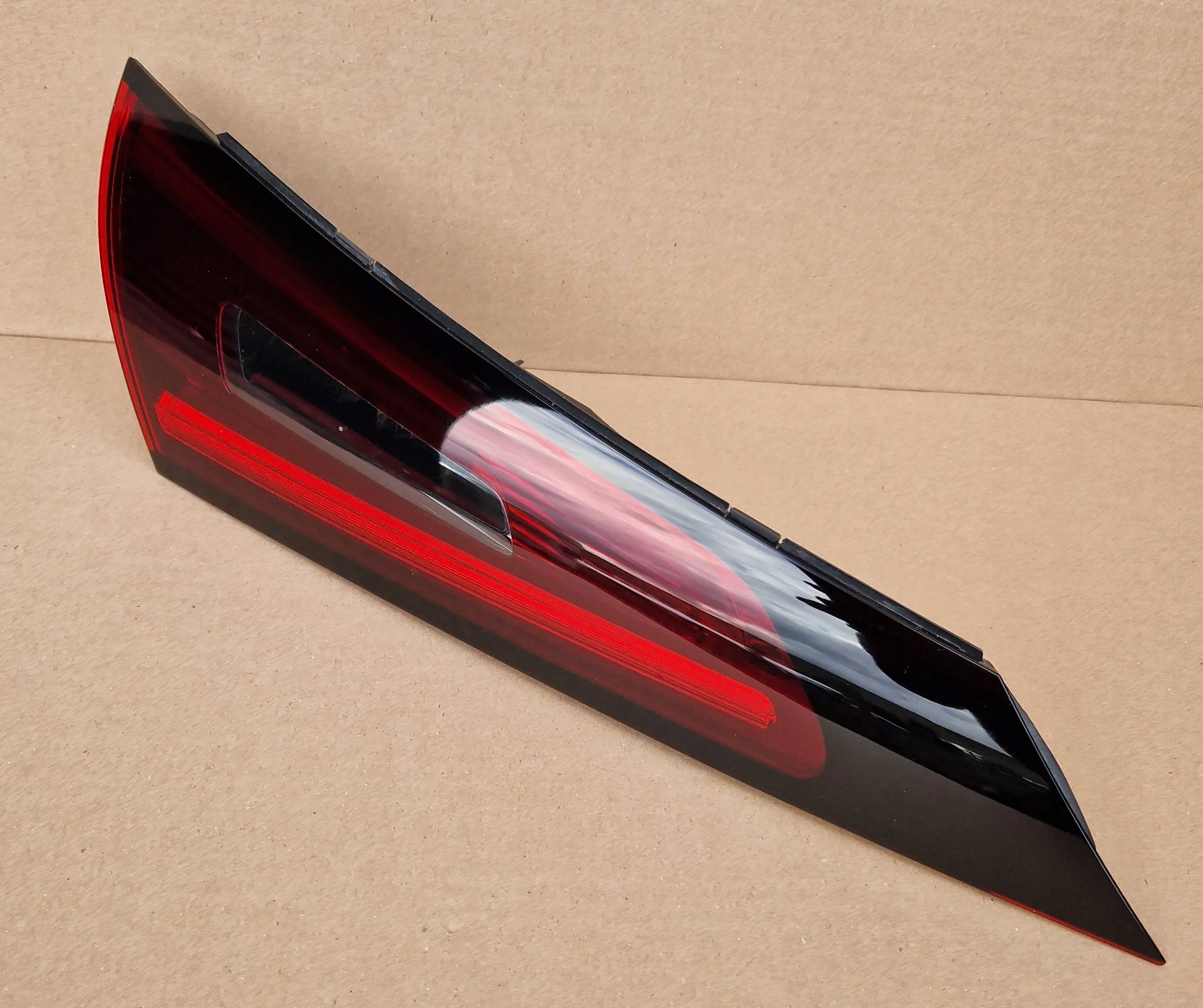 фонарь led задний левый MERCEDES W254 2023