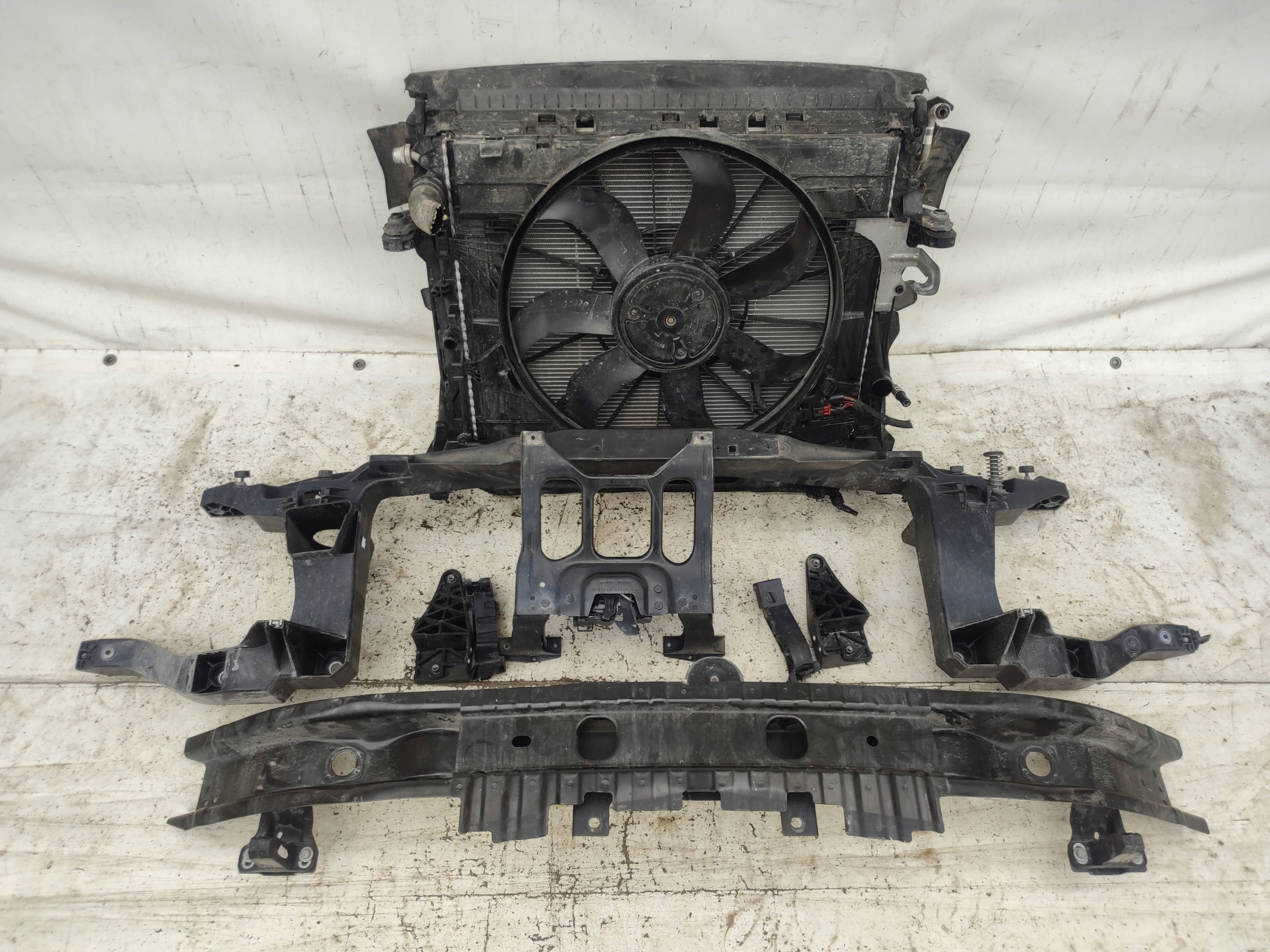 MERCEDES 447 VITO LIFT 116 CDI AUTOMAT 4MATIC PAS WZMOCNIENIE CHŁODNICE