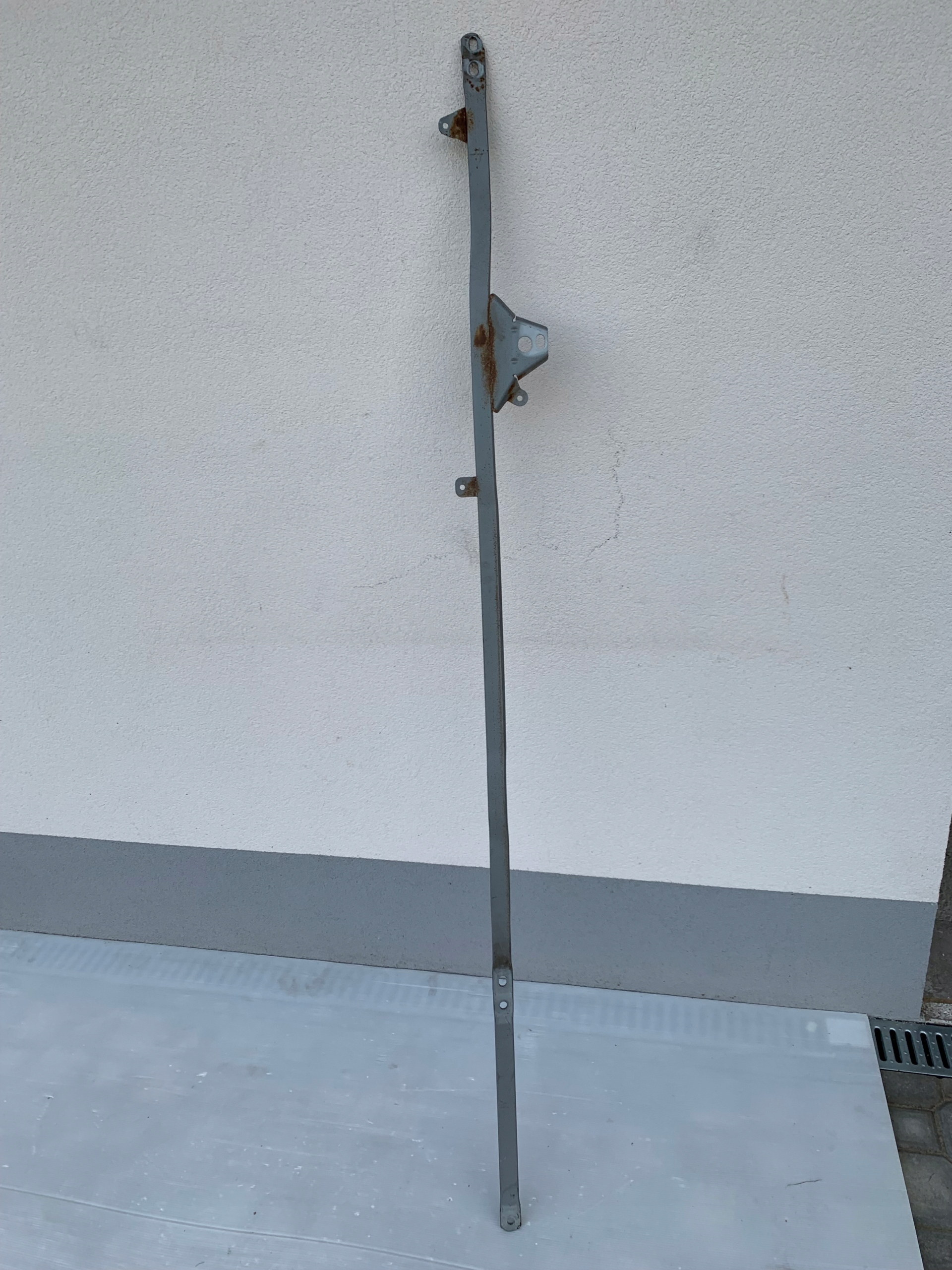 8T8505776 - AUDI A5 8T поперечина правая