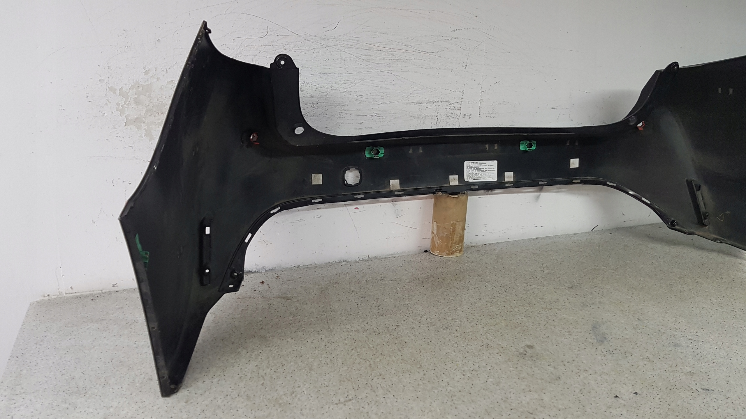 TOYOTA COROLLA E21 KOMBI 18 - Stoßstange heck 7880